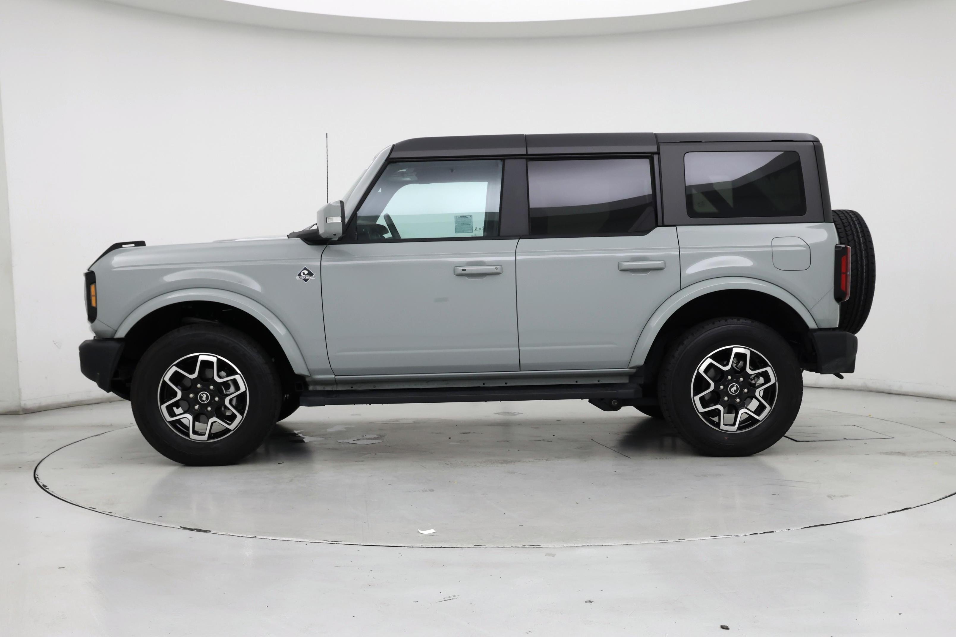Thumbnail: 2024 Ford Bronco - 3