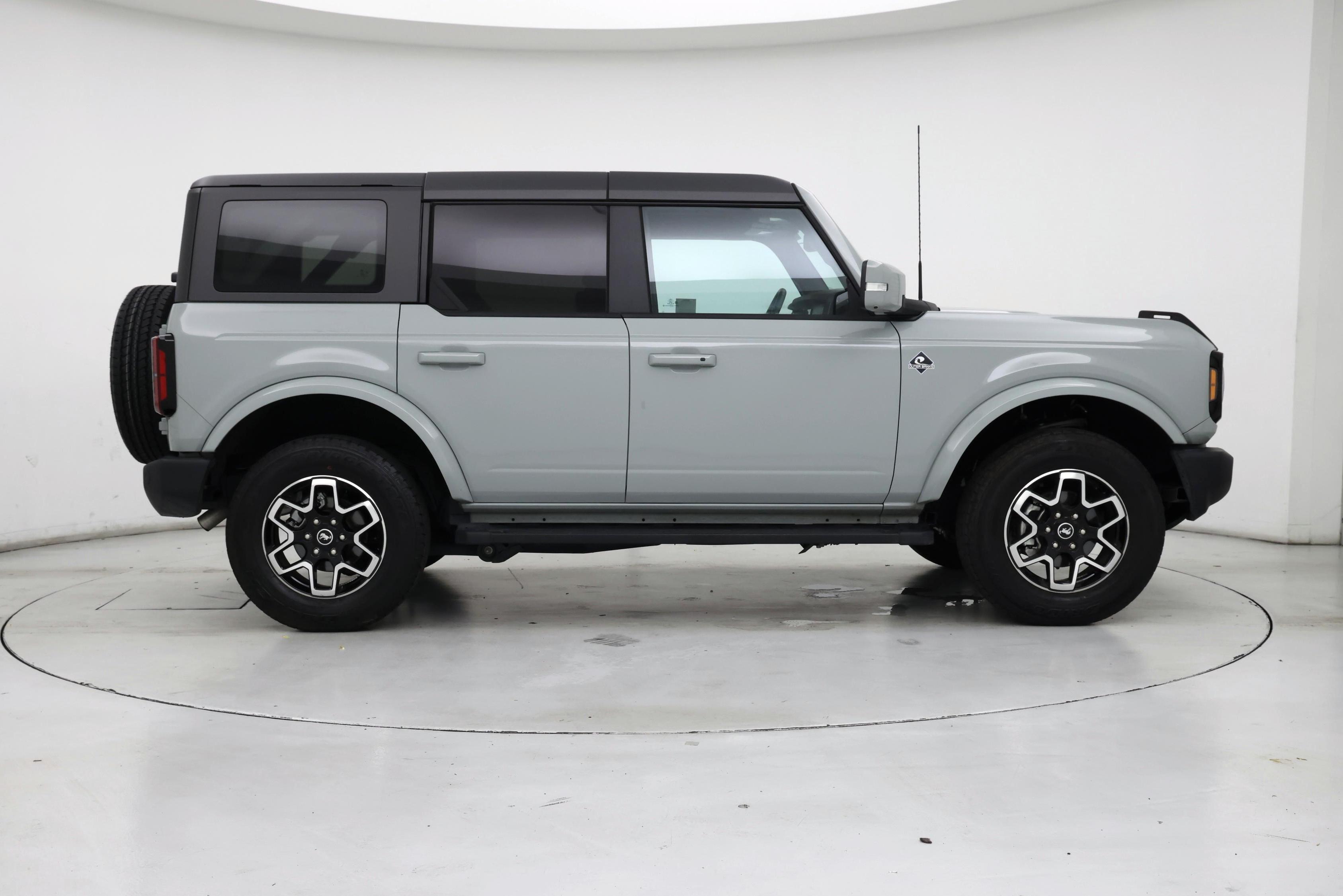 Thumbnail: 2024 Ford Bronco - 7