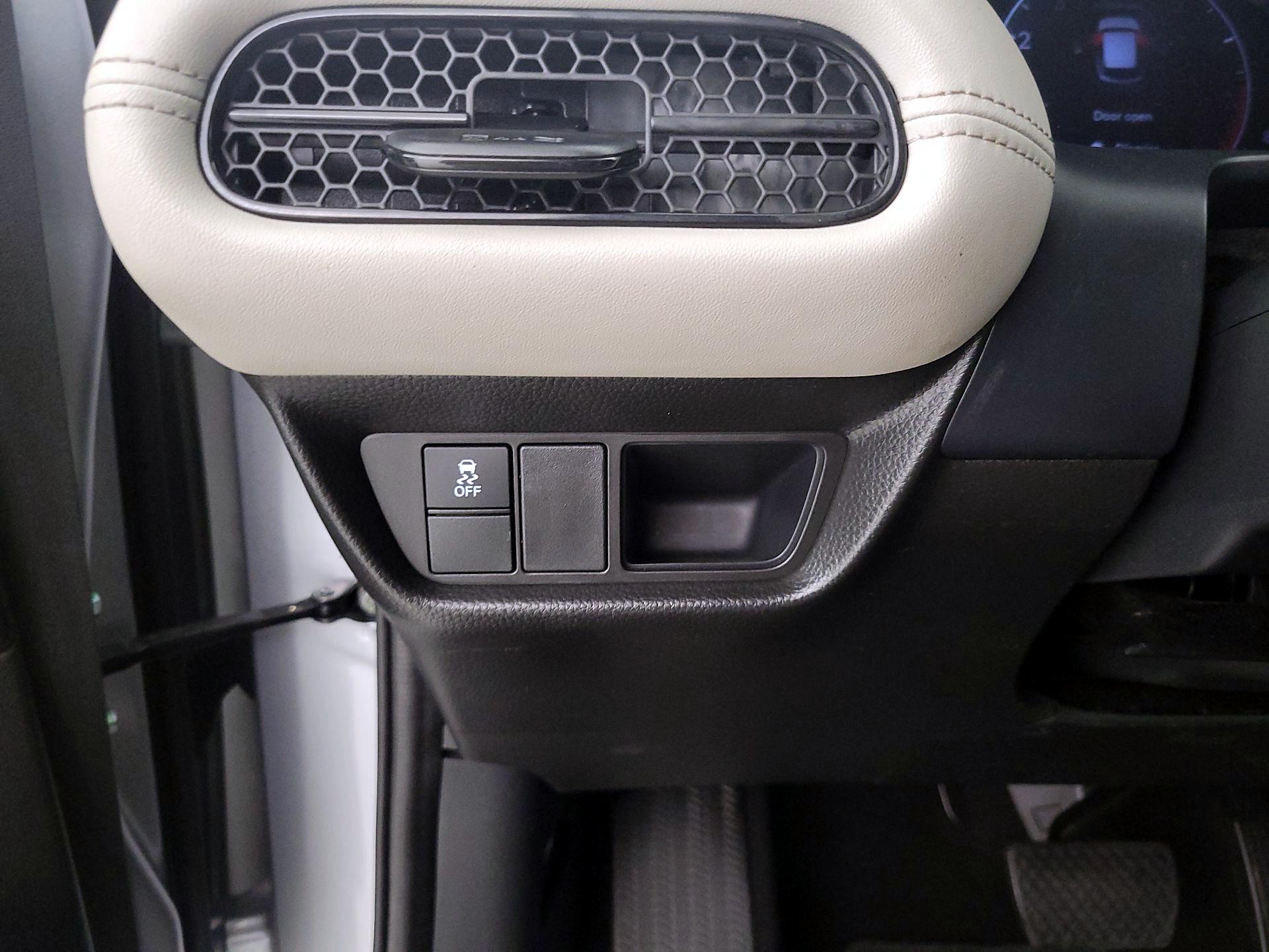 Thumbnail: 2025 Honda HR-V - 13