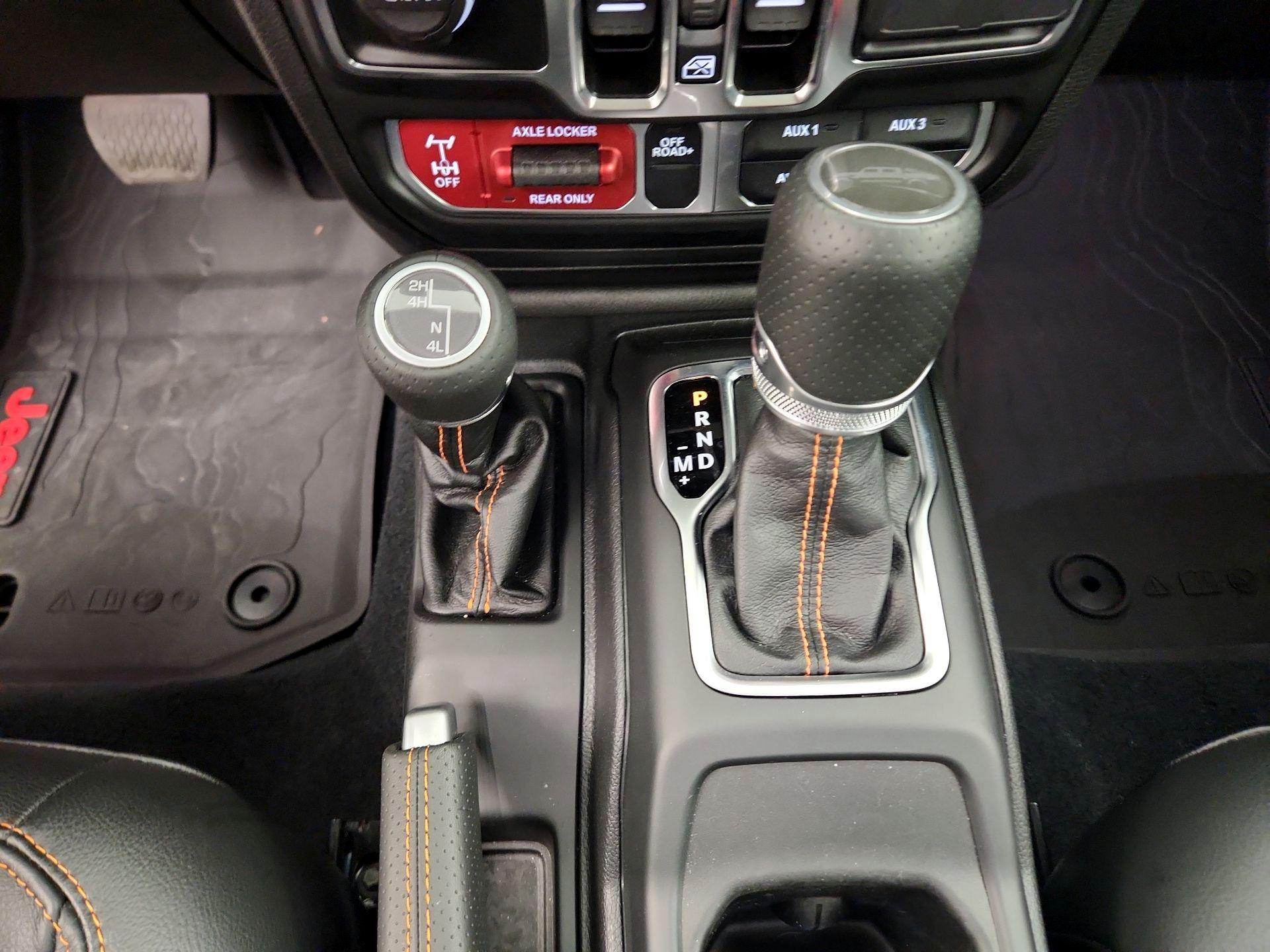 Thumbnail: 2023 Jeep Gladiator - 18