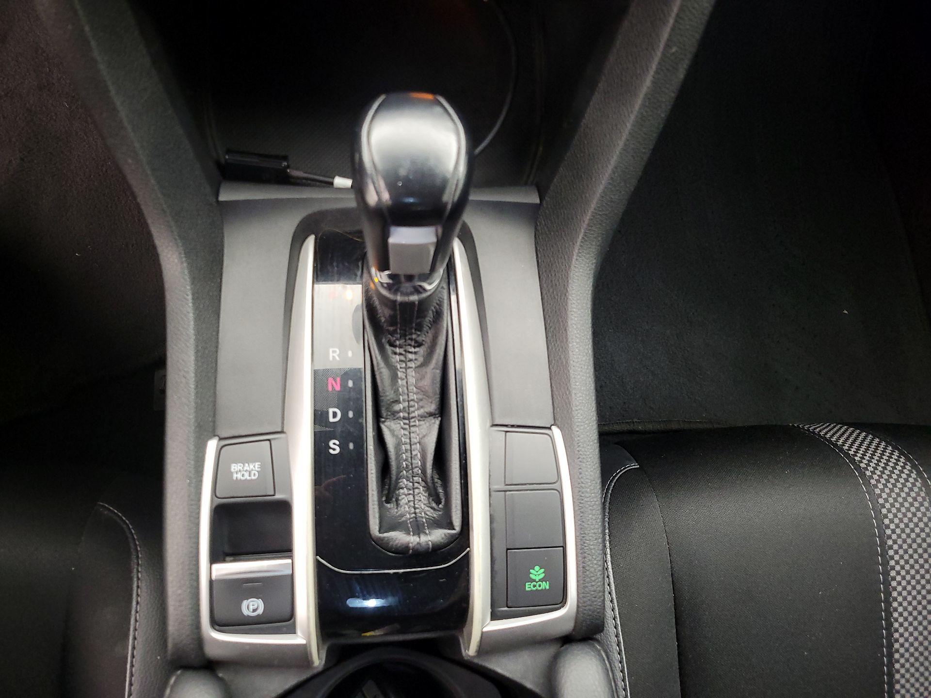 Thumbnail: 2019 Honda Civic - 17