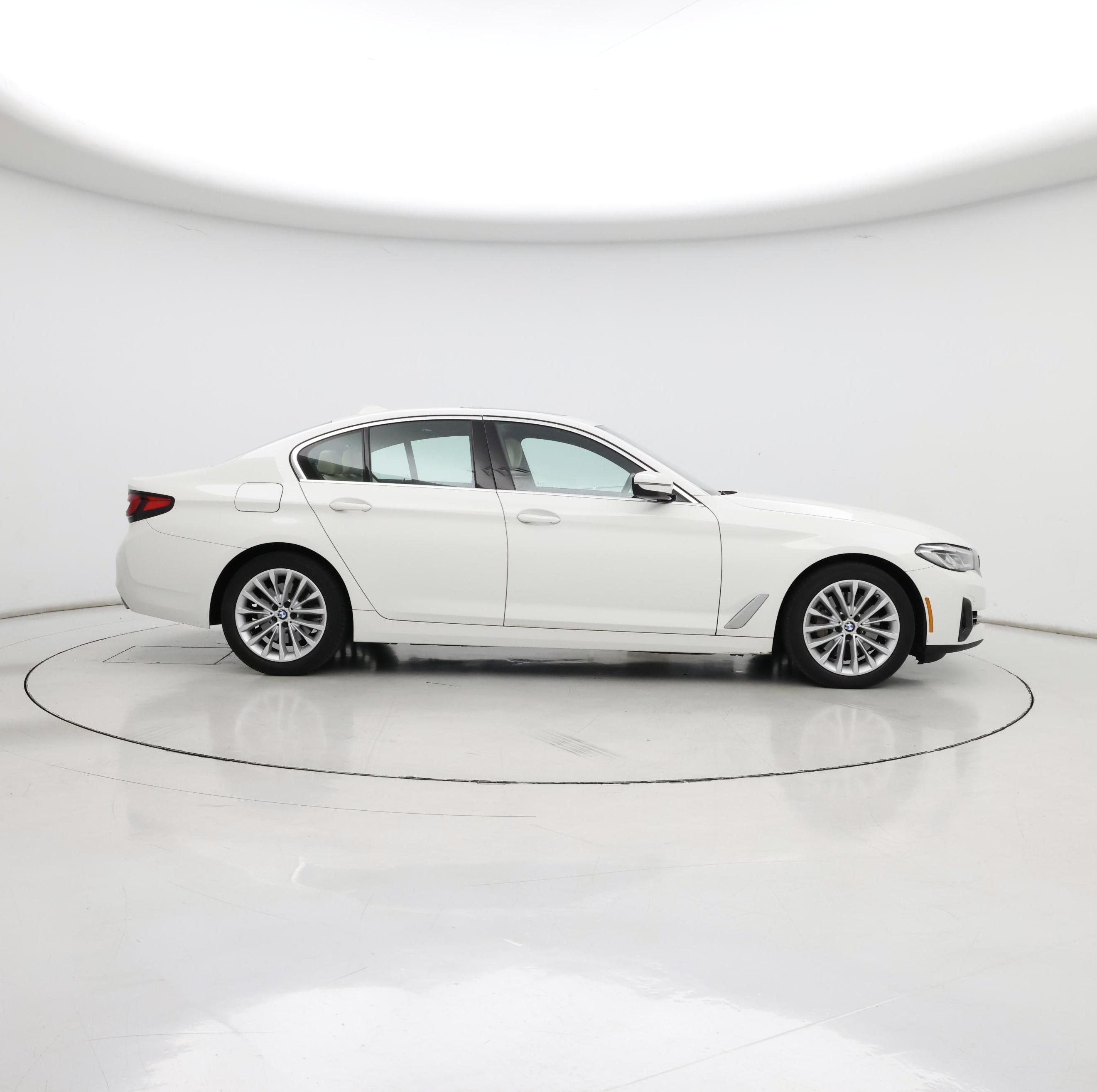 Thumbnail: 2022 BMW 5 Series - 7