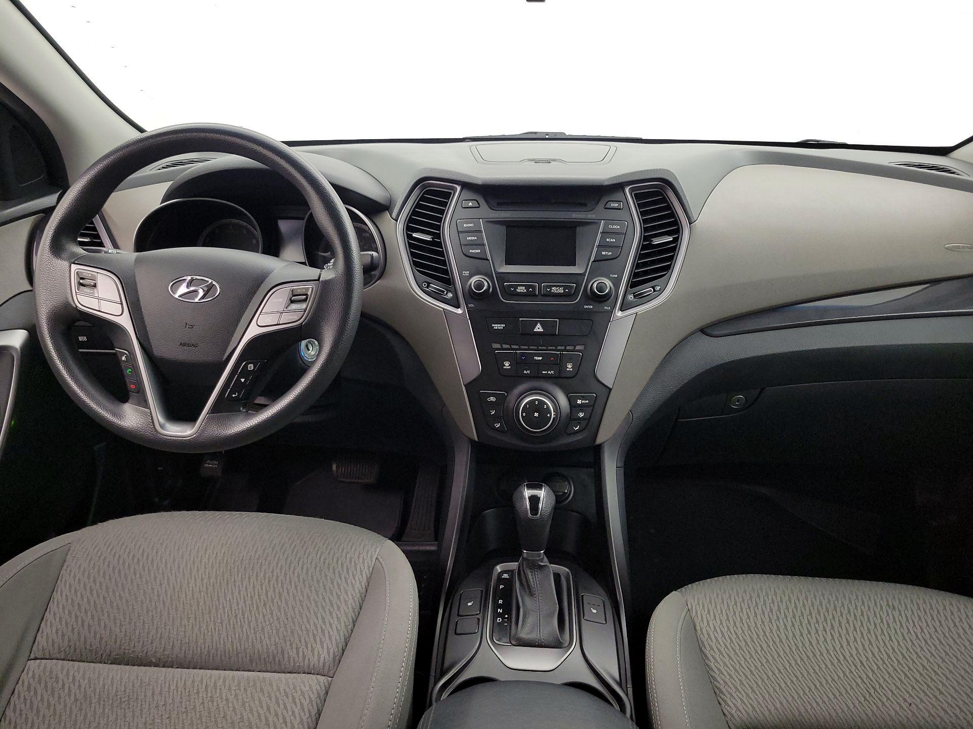 Thumbnail: 2016 Hyundai Santa Fe - 9