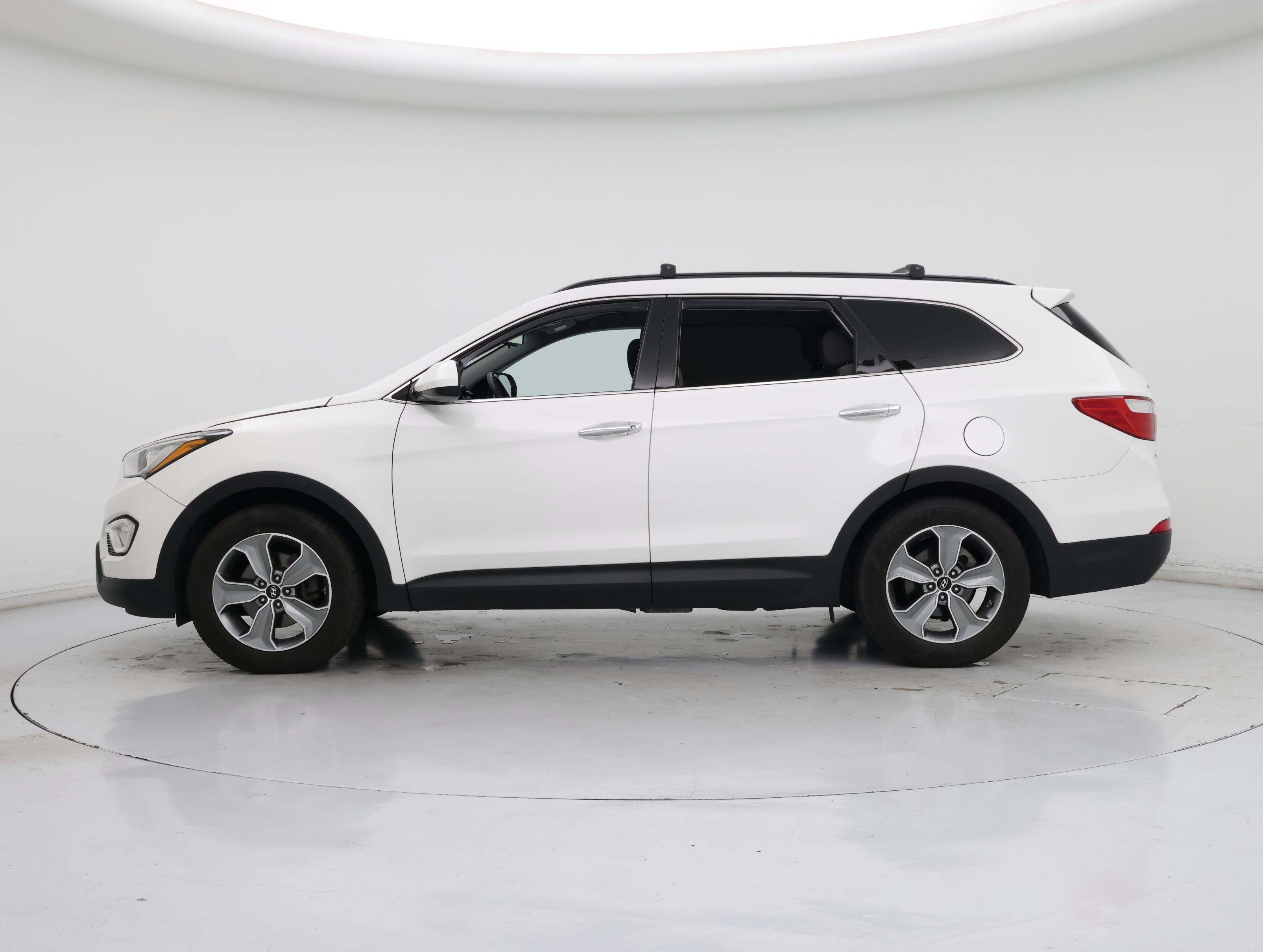 Thumbnail: 2016 Hyundai Santa Fe - 3