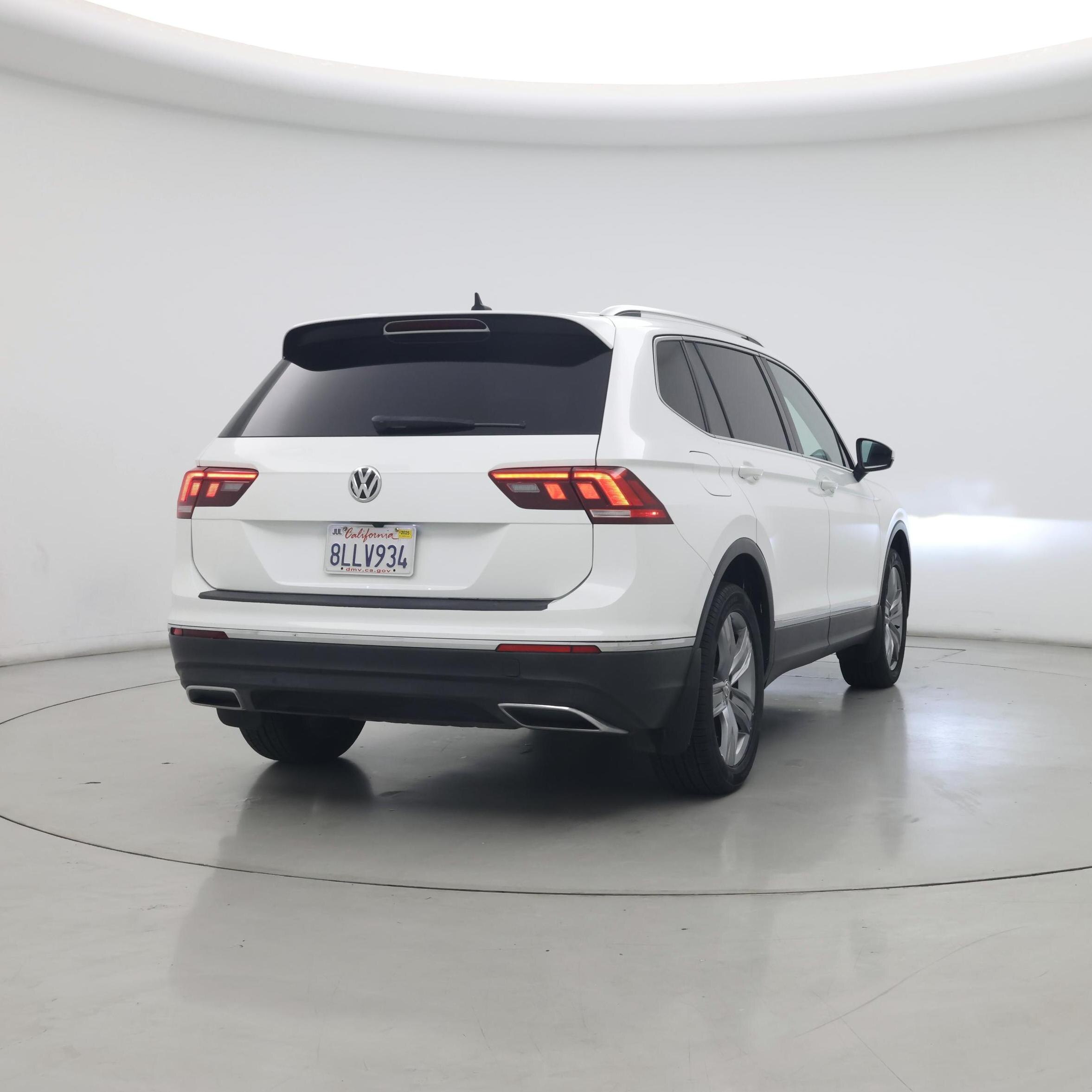 Thumbnail: 2018 Volkswagen Tiguan - 8