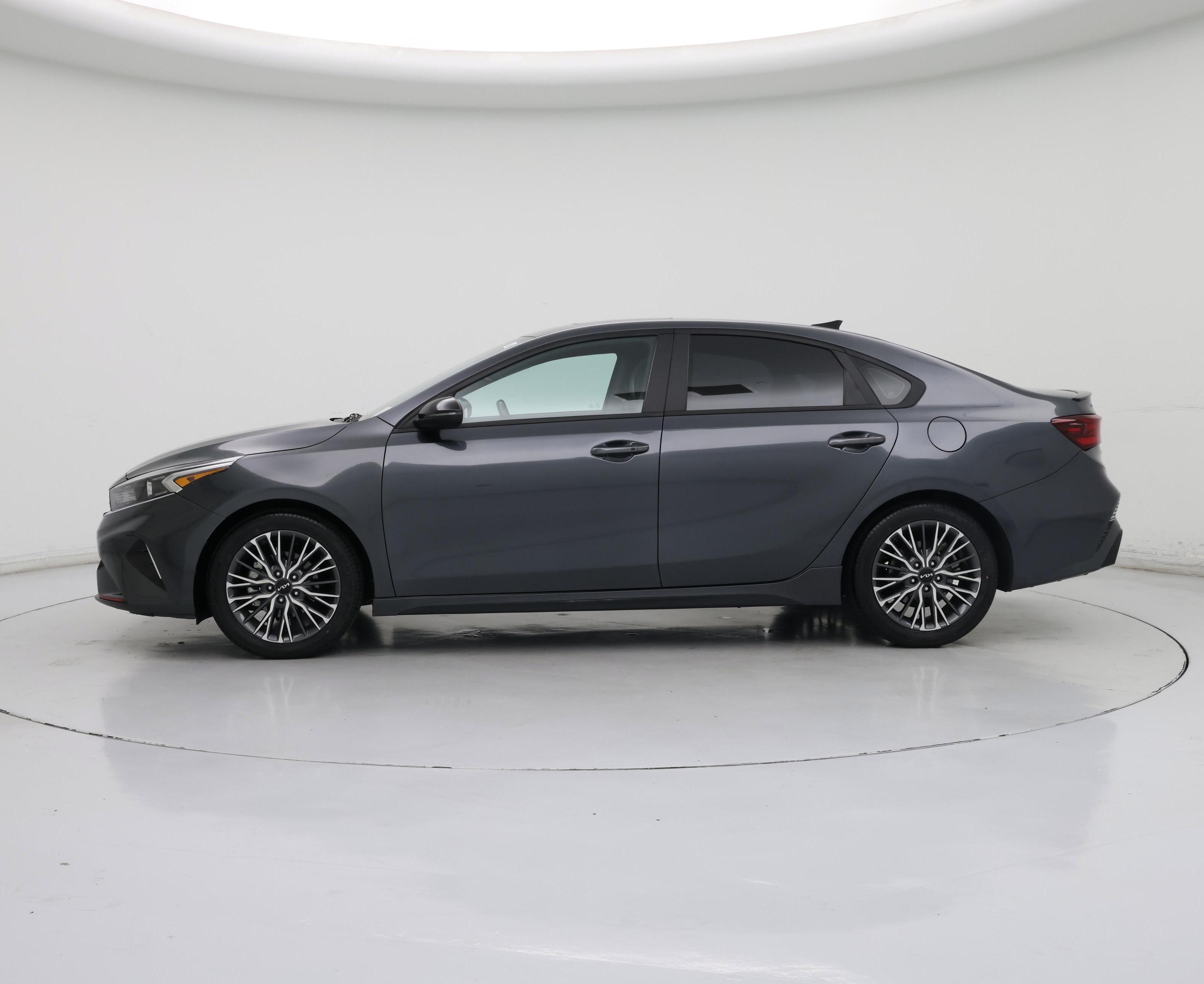 Thumbnail: 2023 Kia Forte - 3