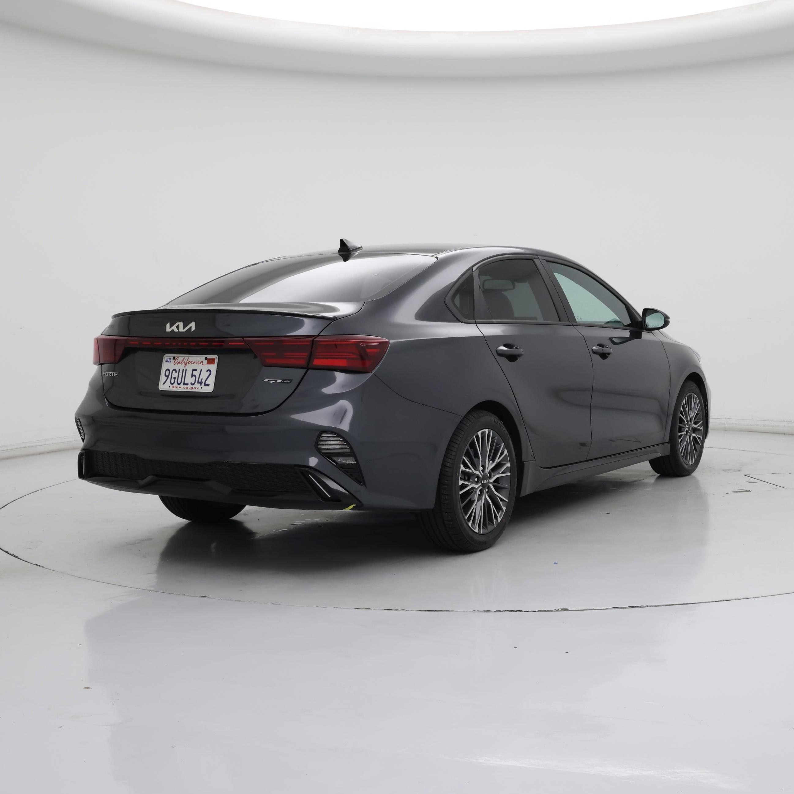 Thumbnail: 2023 Kia Forte - 8