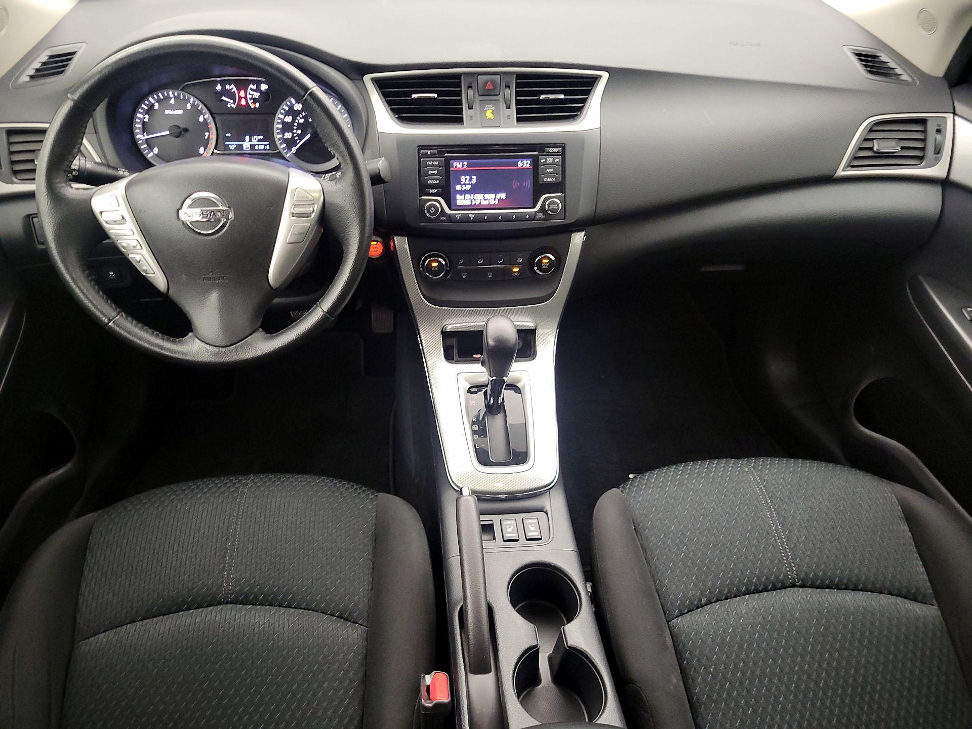 Thumbnail: 2015 Nissan Sentra - 9