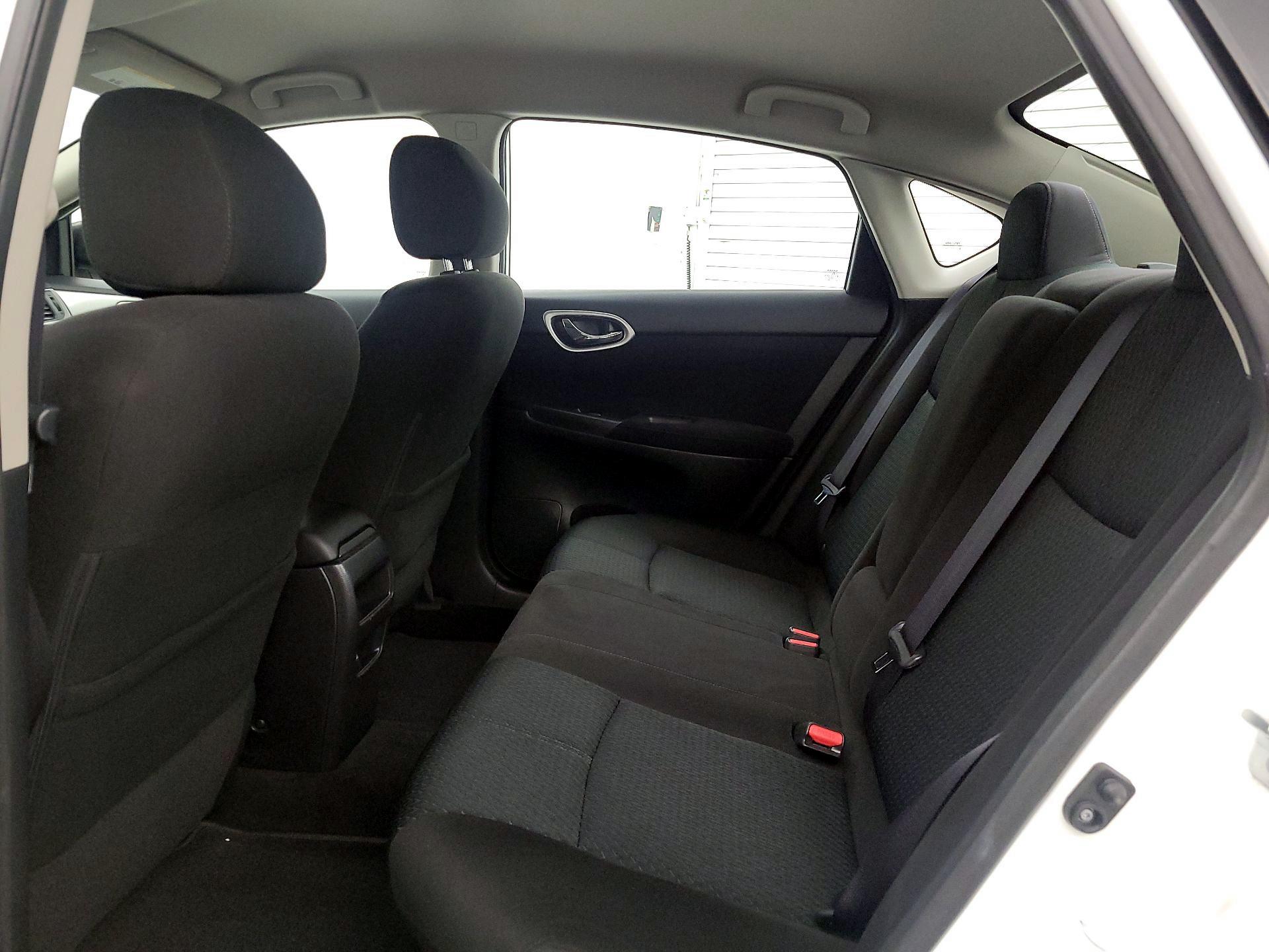 Thumbnail: 2015 Nissan Sentra - 19