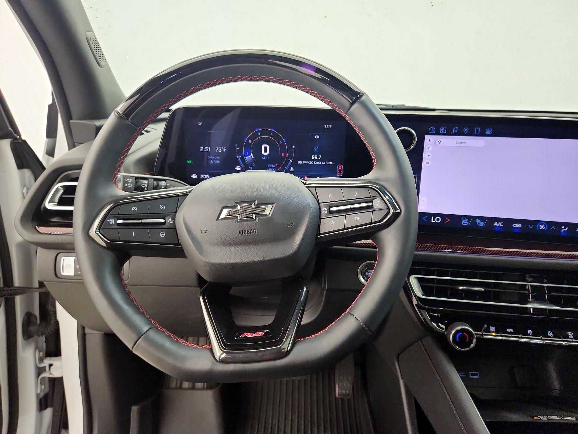 Thumbnail: 2024 Chevrolet Traverse - 10