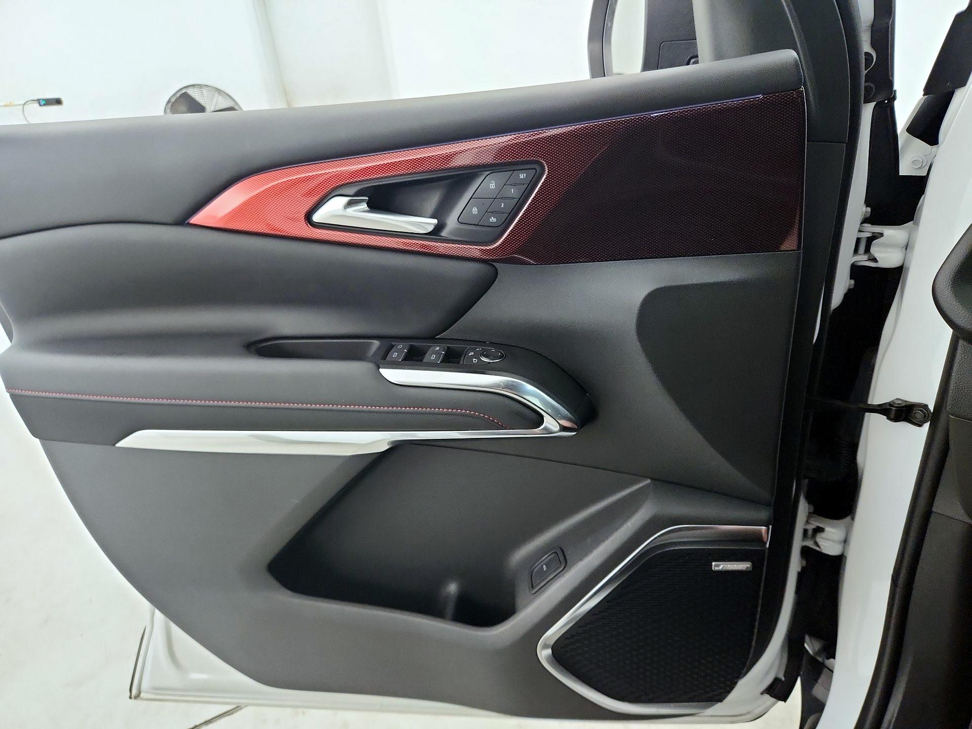 Thumbnail: 2024 Chevrolet Traverse - 12
