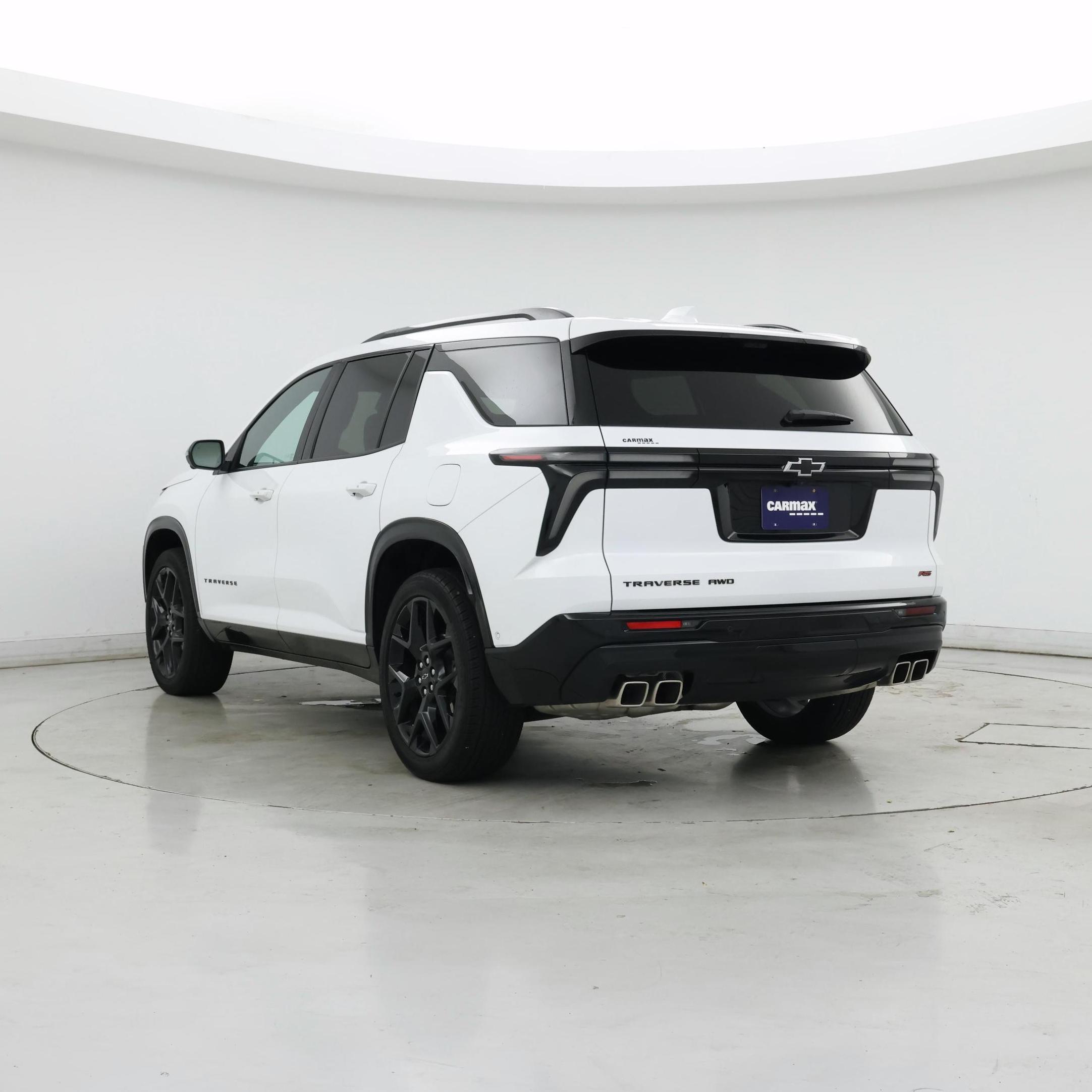 Thumbnail: 2024 Chevrolet Traverse - 2