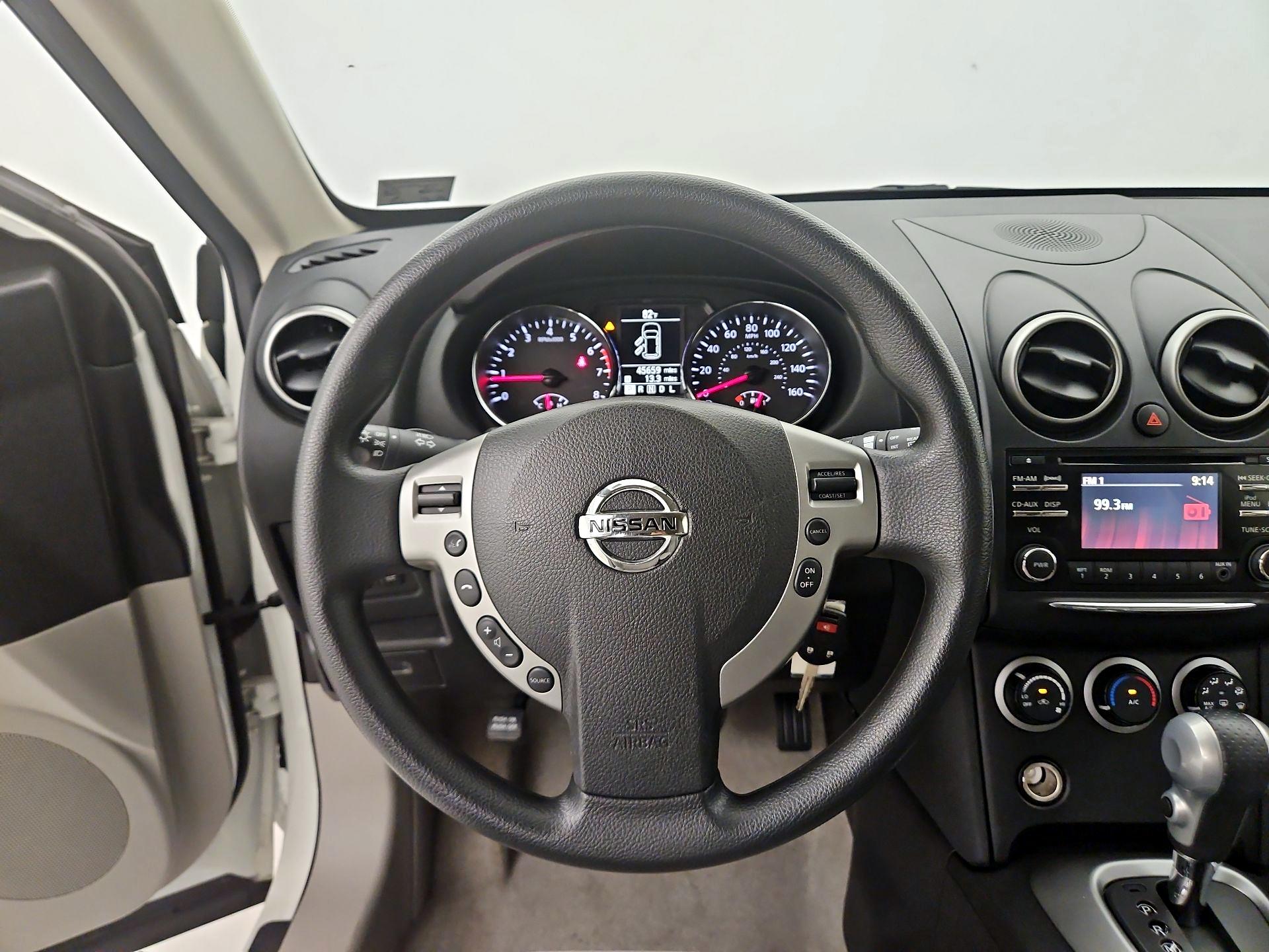 Thumbnail: 2015 Nissan Rogue - 10