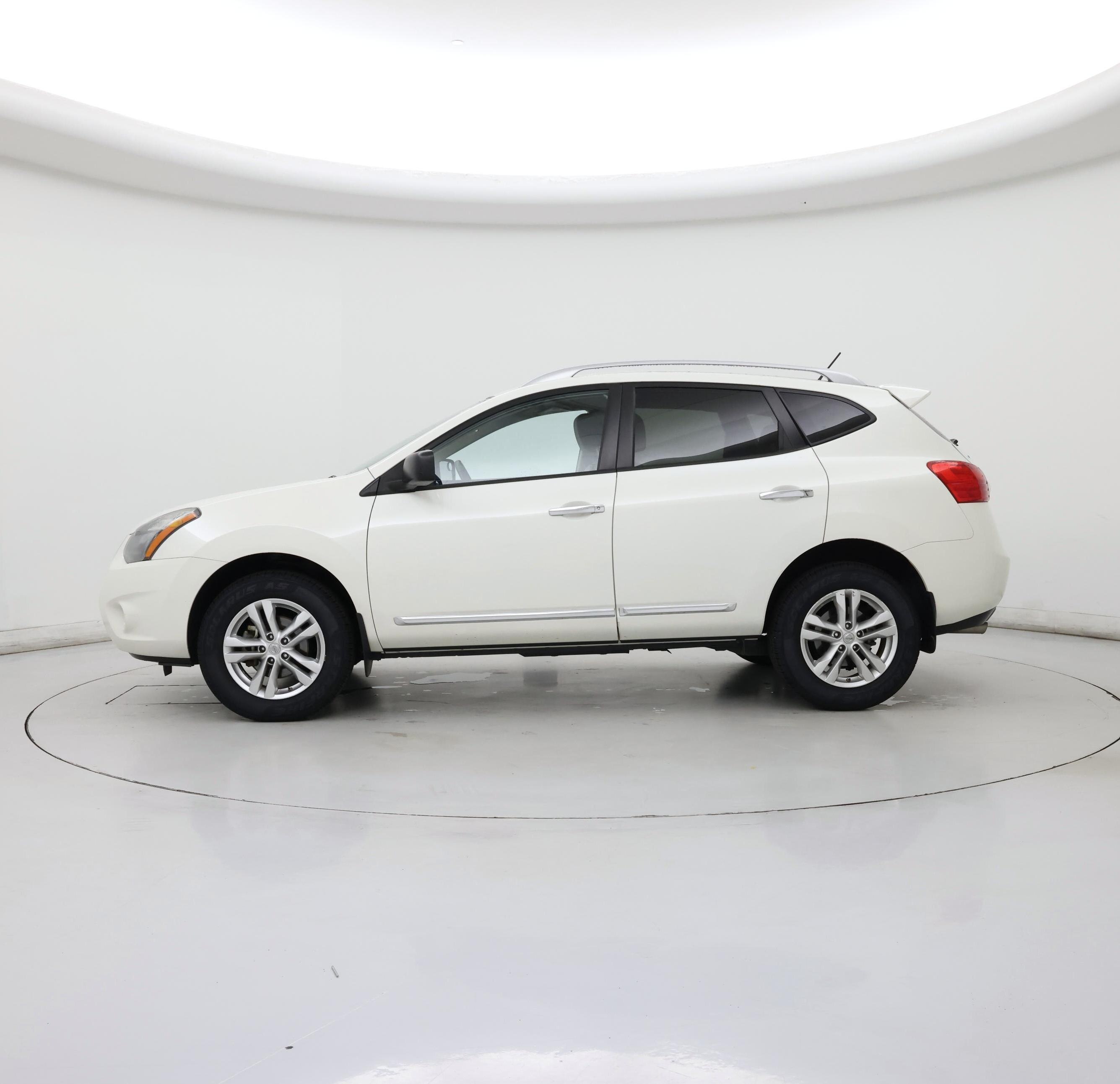 Thumbnail: 2015 Nissan Rogue - 3