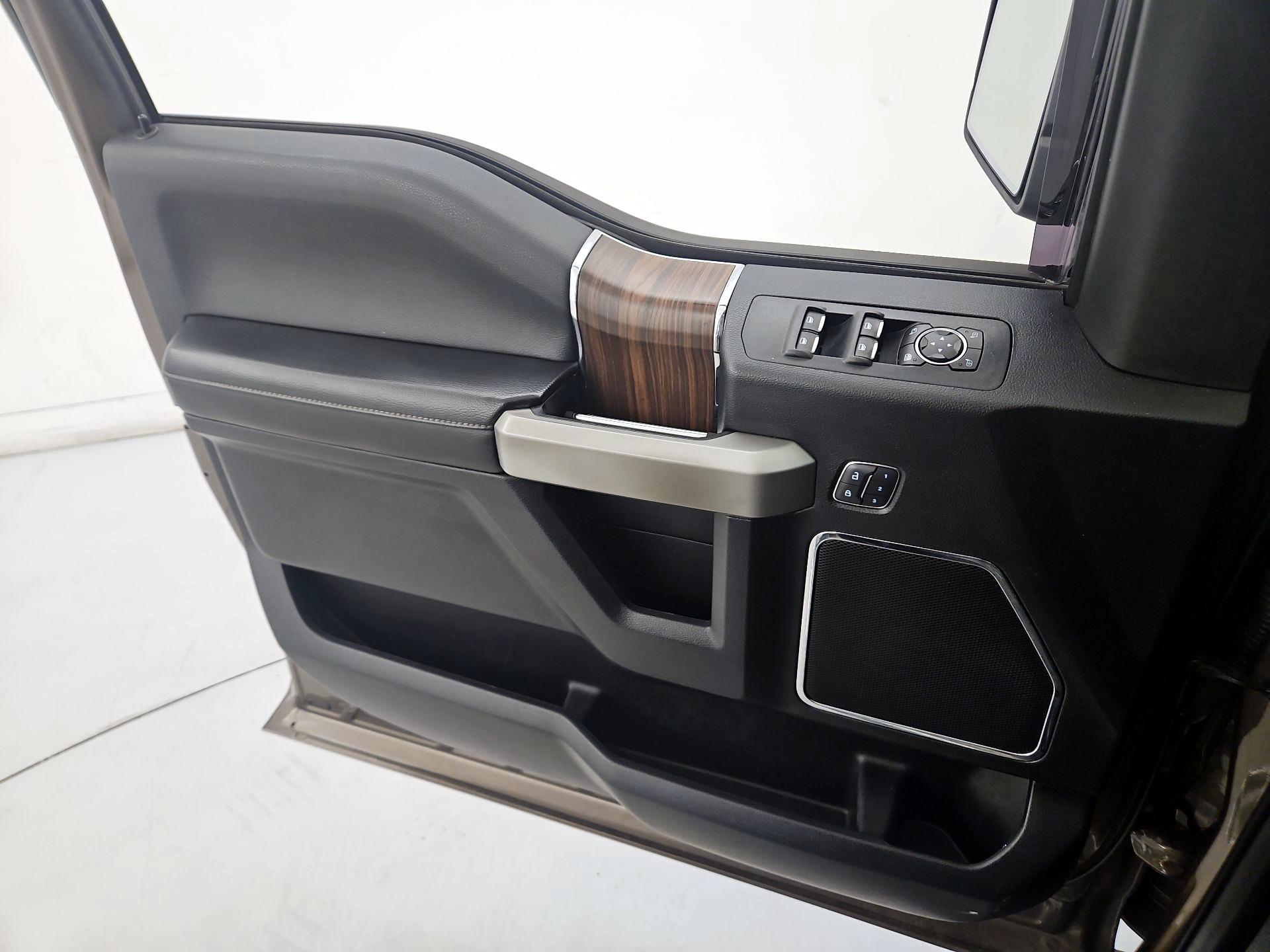 Thumbnail: 2017 Ford F-150 - 12