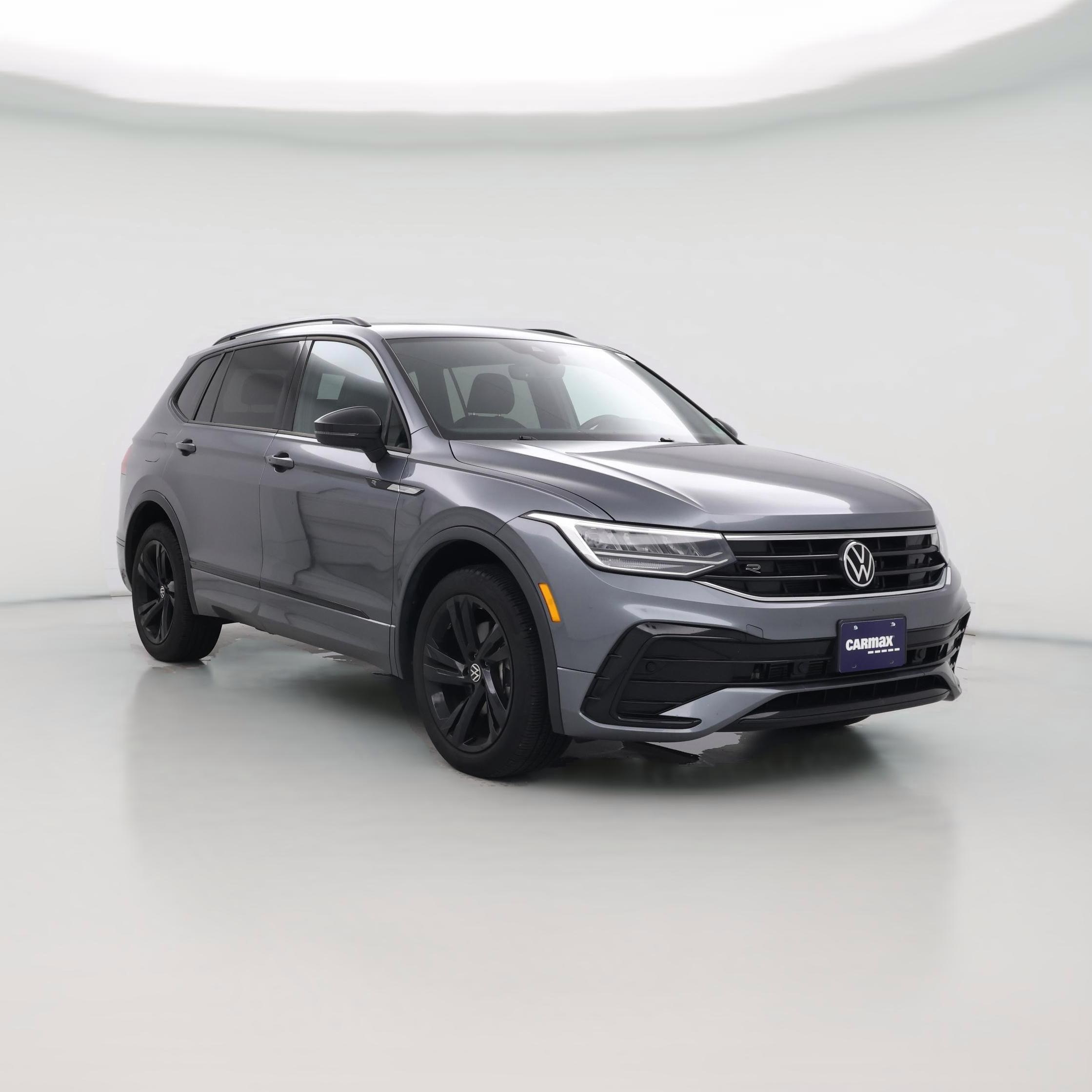 Thumbnail: 2023 Volkswagen Tiguan - 1