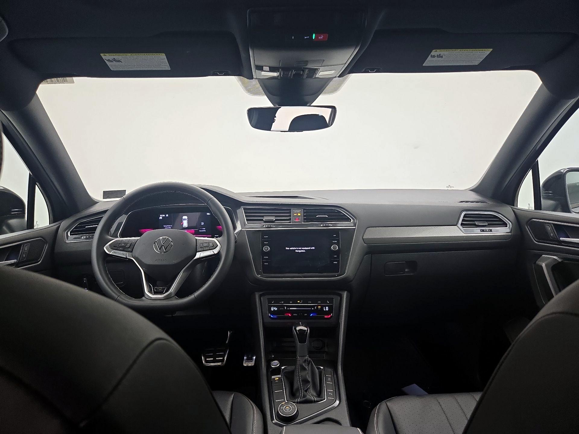 Thumbnail: 2023 Volkswagen Tiguan - 9