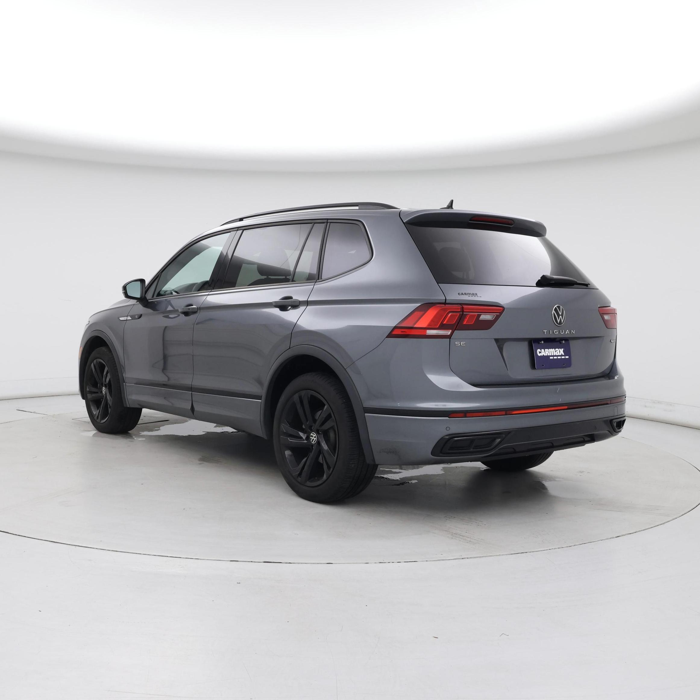 Thumbnail: 2023 Volkswagen Tiguan - 2