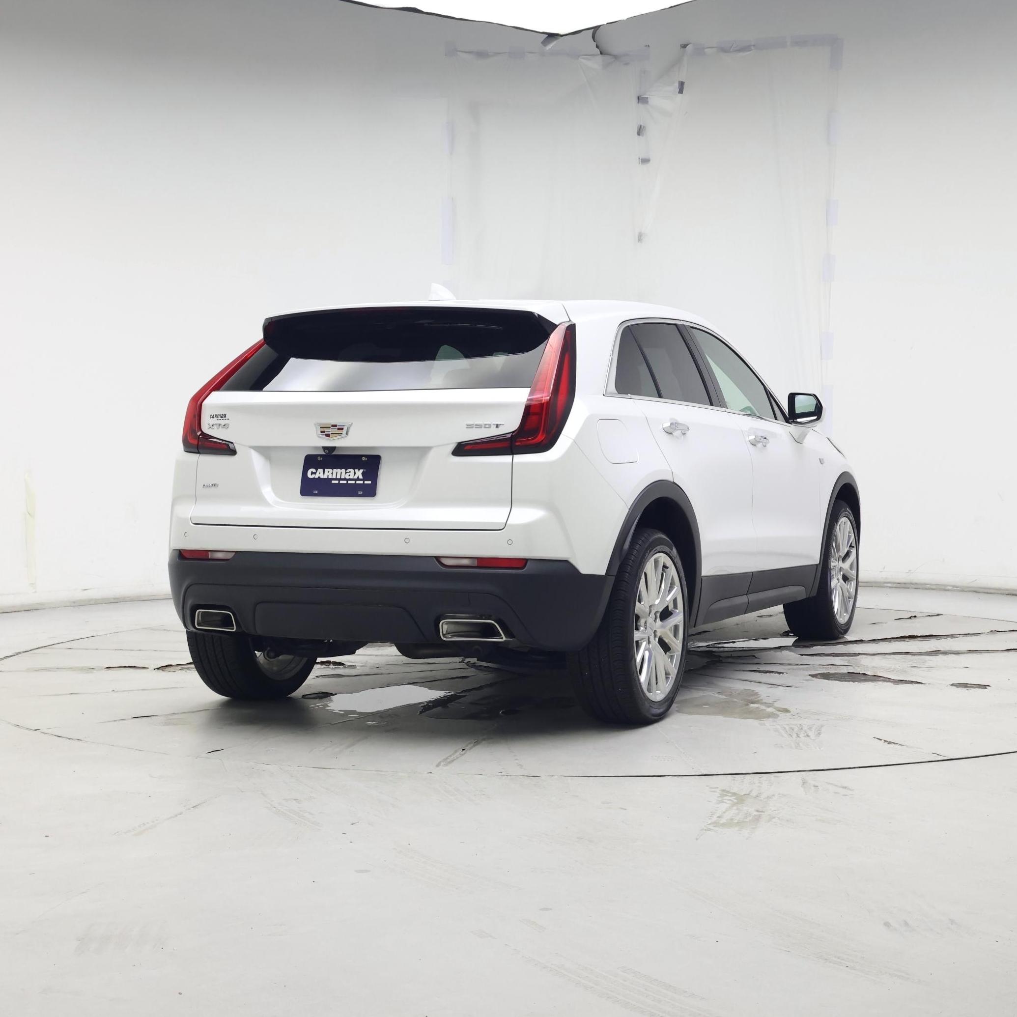 Thumbnail: 2022 Cadillac XT4 - 8