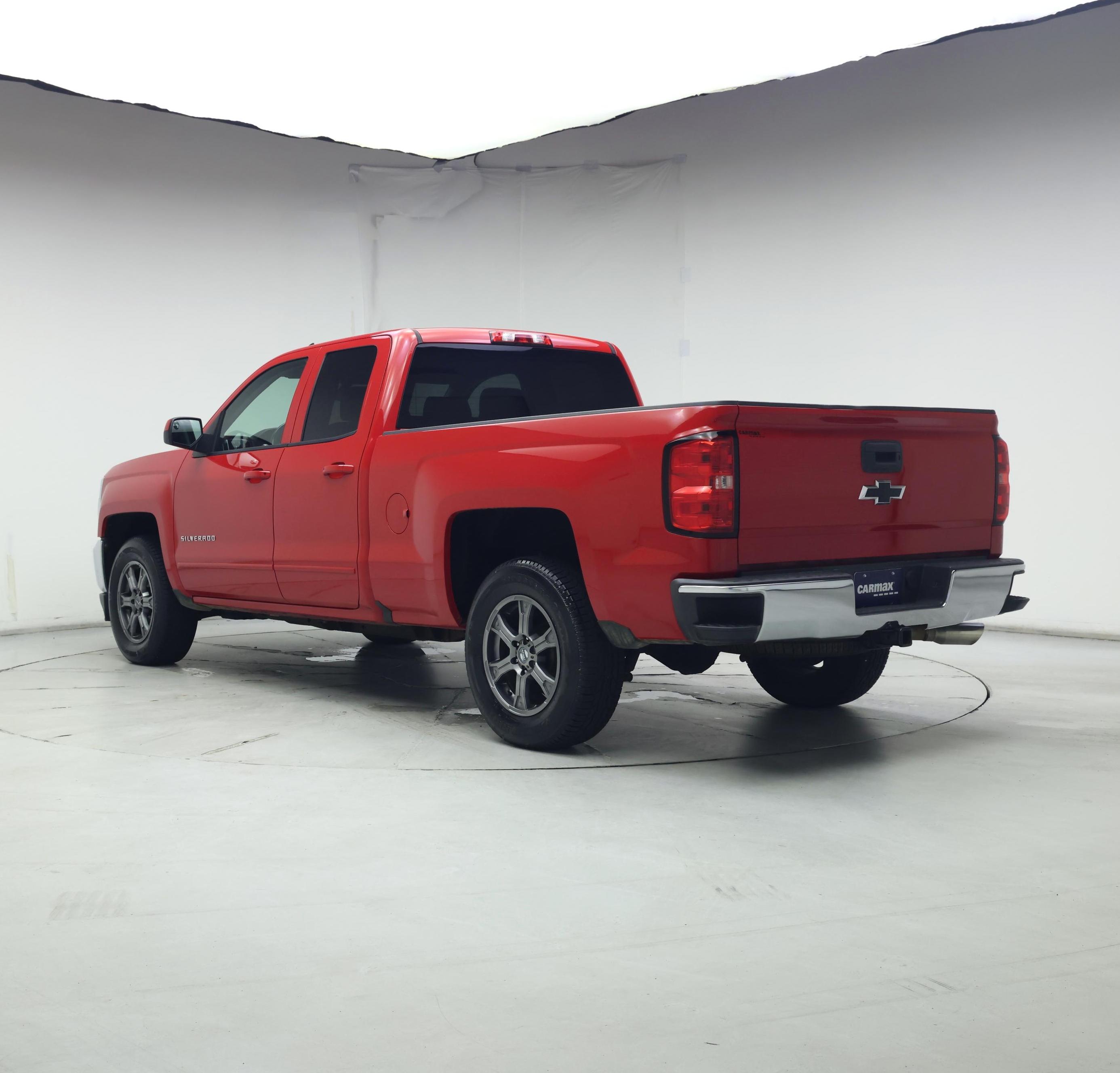 Thumbnail: 2017 Chevrolet Silverado 1500 - 2
