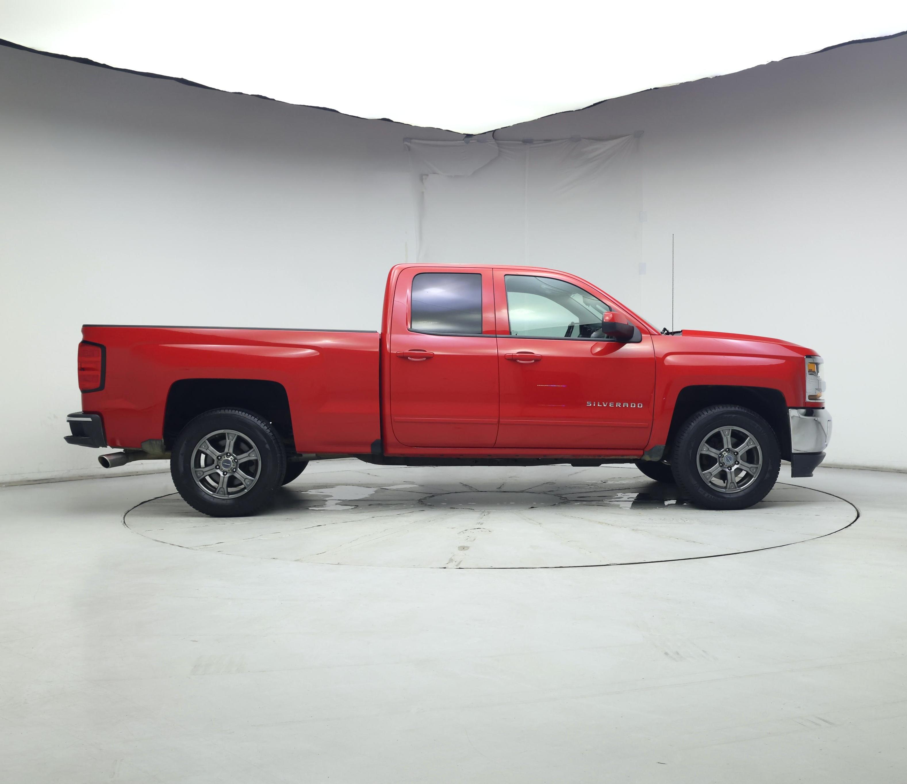 Thumbnail: 2017 Chevrolet Silverado 1500 - 7