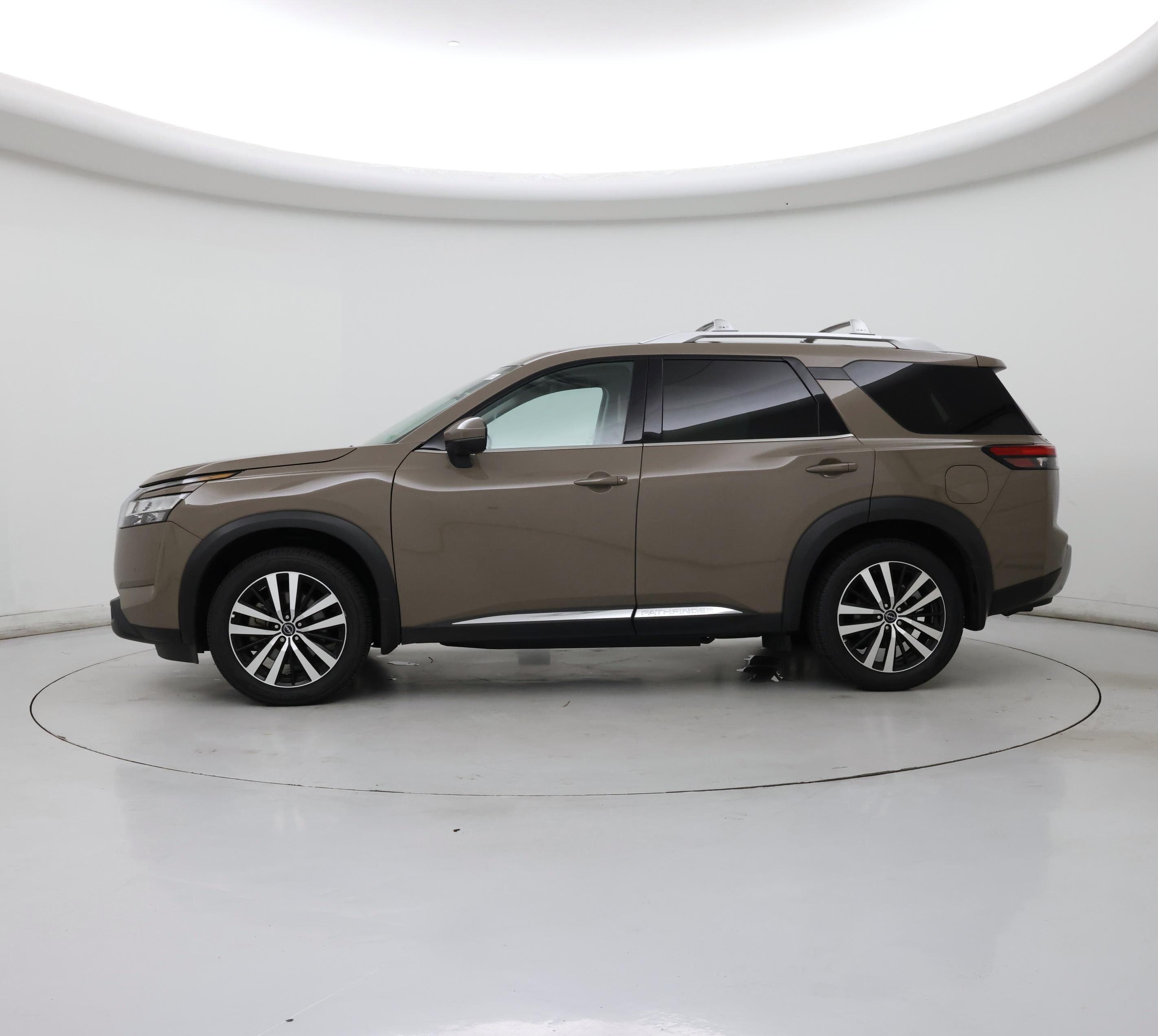 Thumbnail: 2024 Nissan Pathfinder - 3