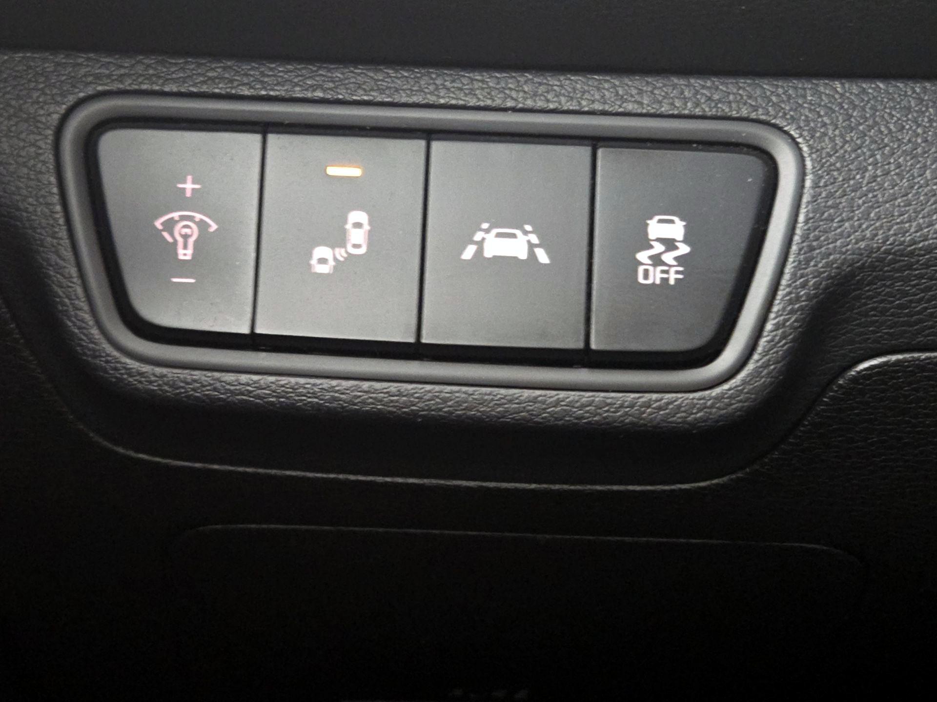 Thumbnail: 2019 Kia Forte - 13