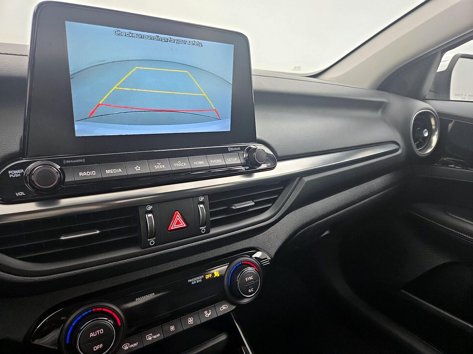 Thumbnail: 2019 Kia Forte - 14