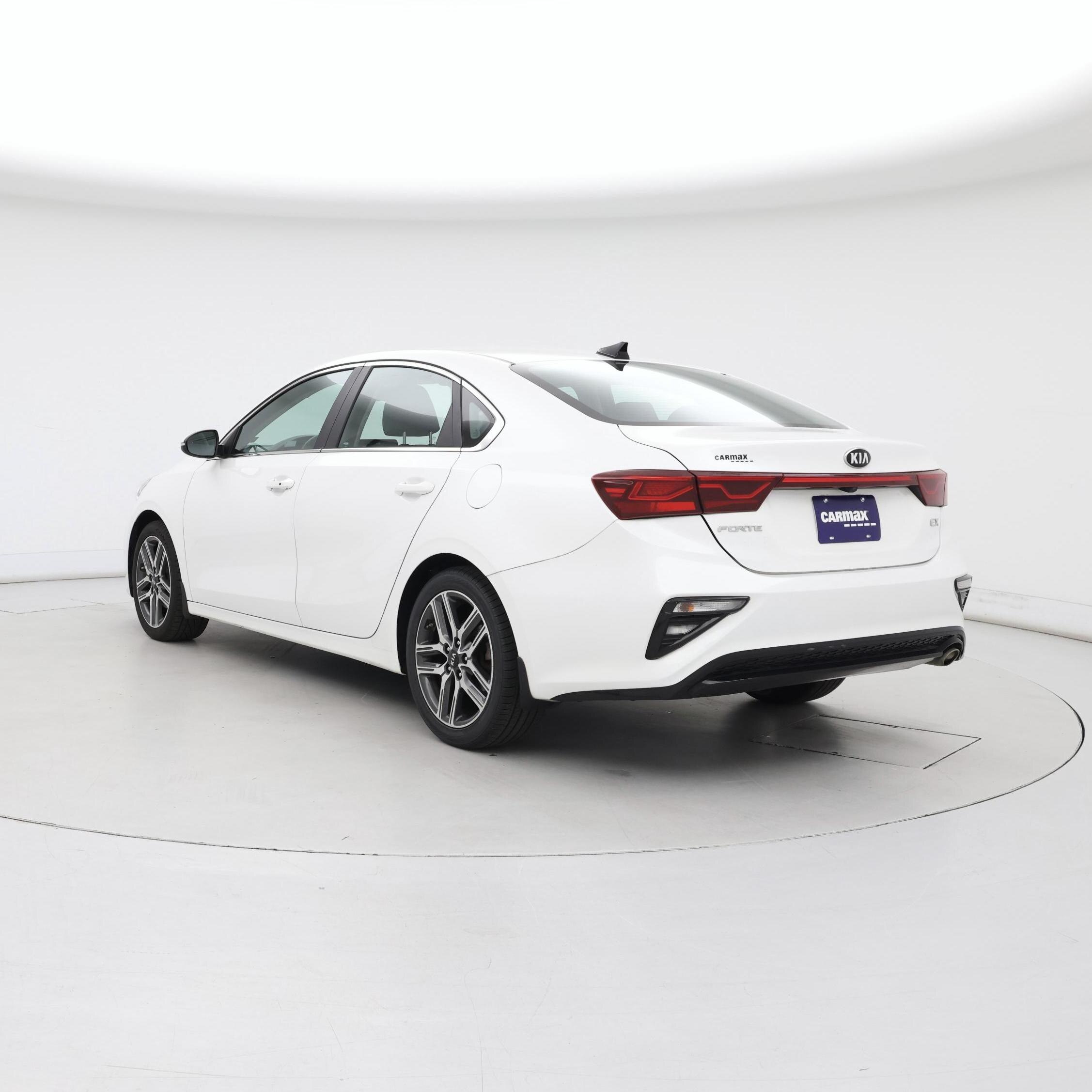 Thumbnail: 2019 Kia Forte - 2