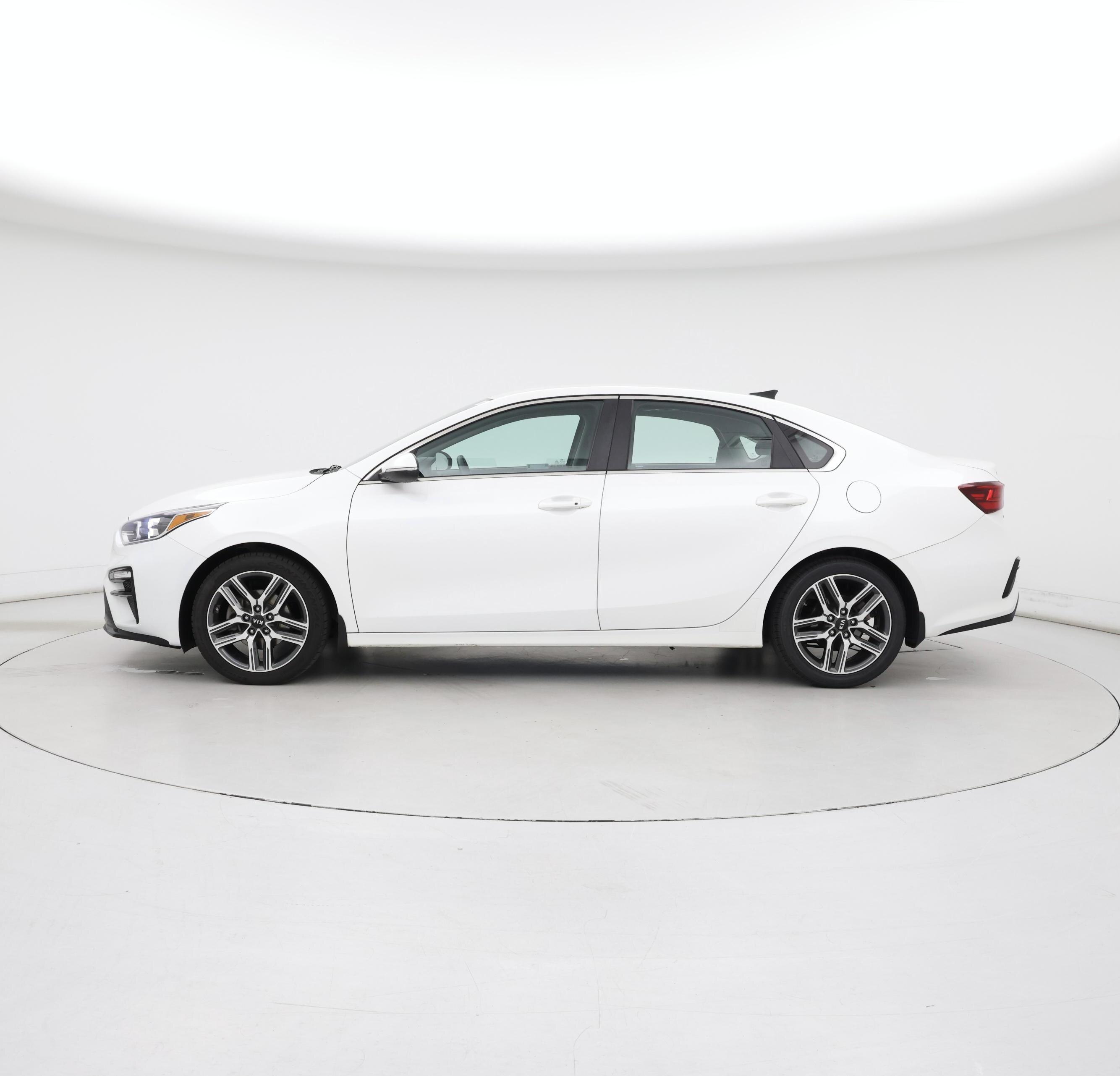 Thumbnail: 2019 Kia Forte - 3