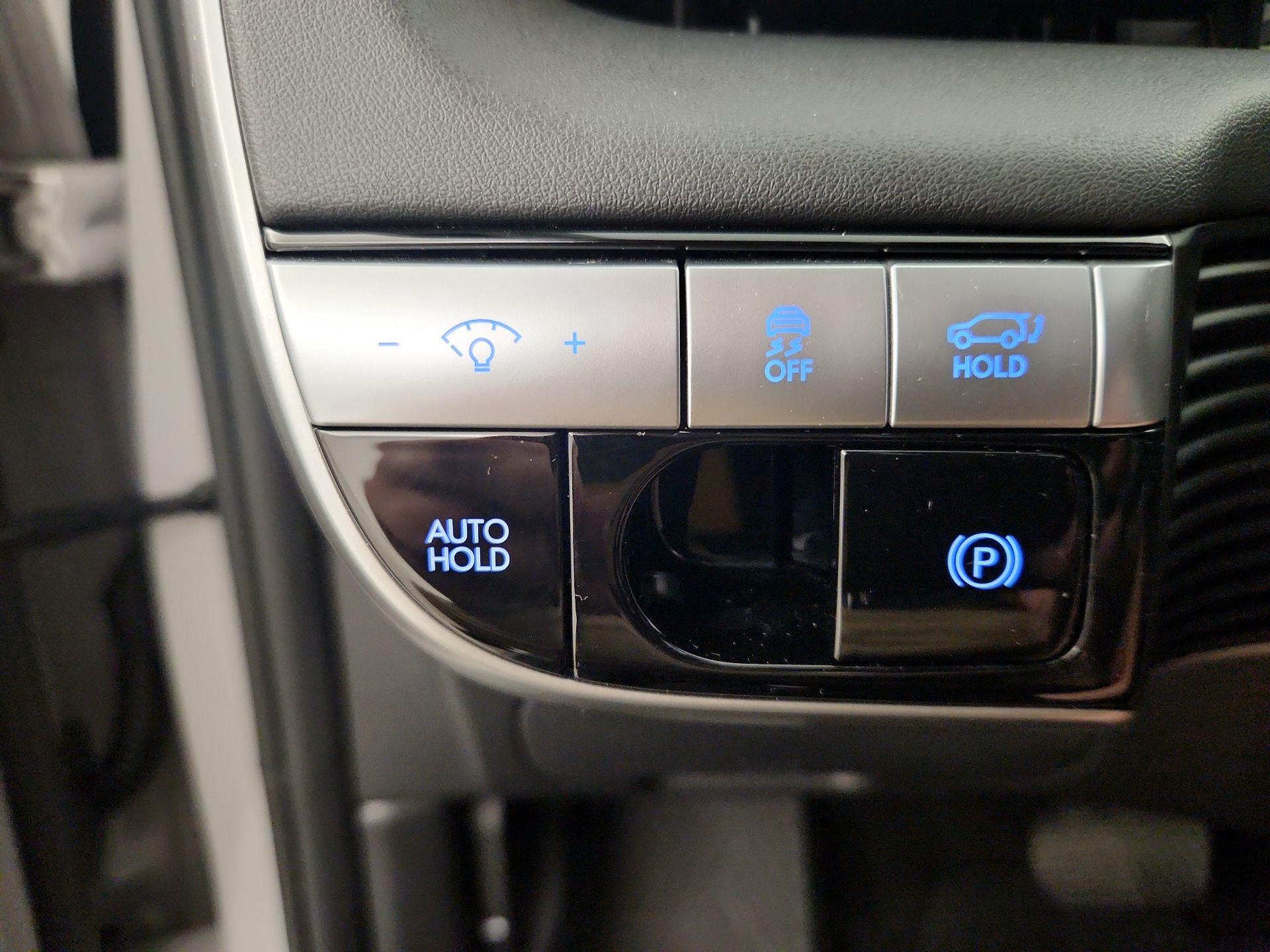 Thumbnail: 2023 Hyundai Ioniq 5 - 13