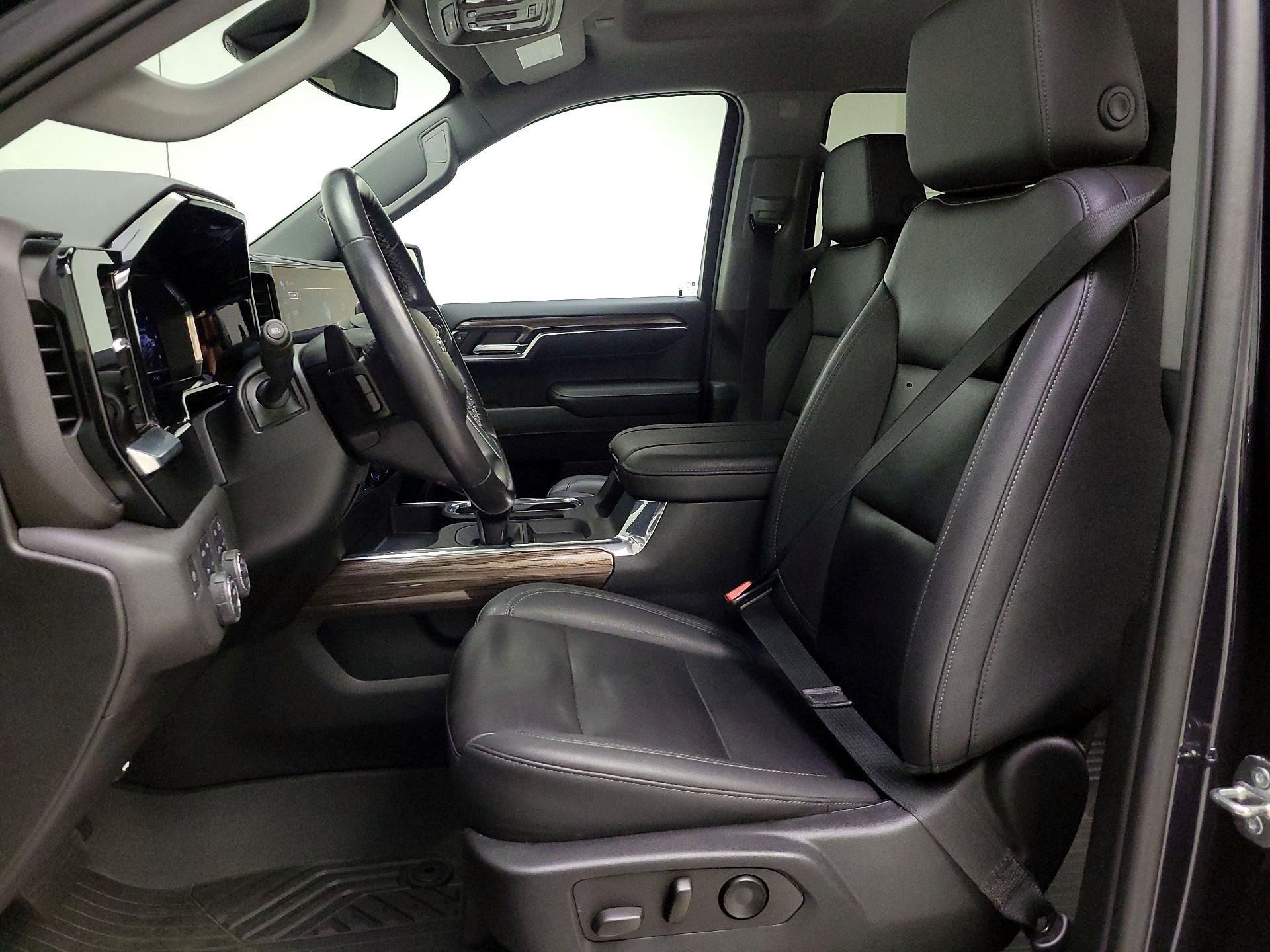 Thumbnail: 2023 Chevrolet Silverado 1500 - 11