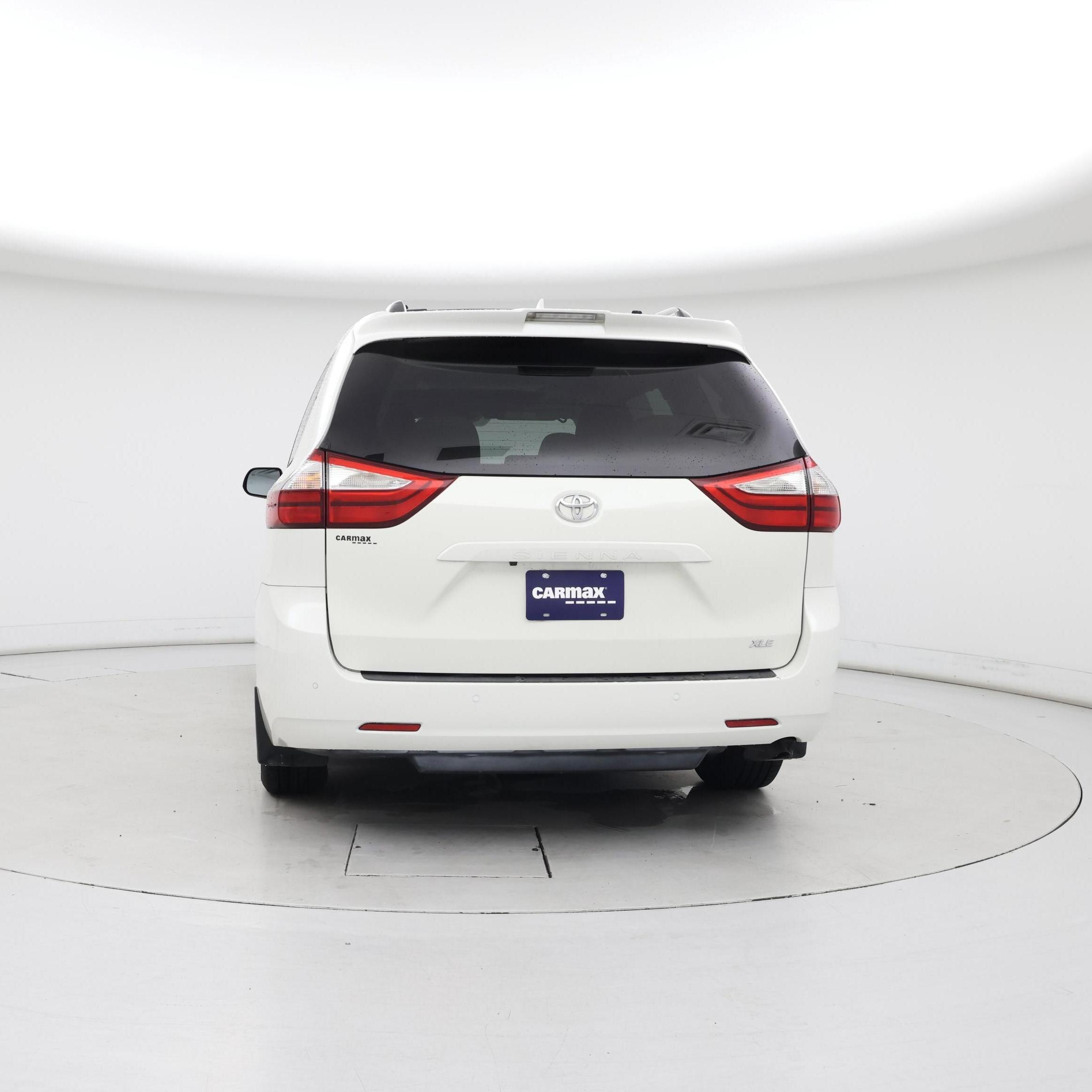 Thumbnail: 2018 Toyota Sienna - 6