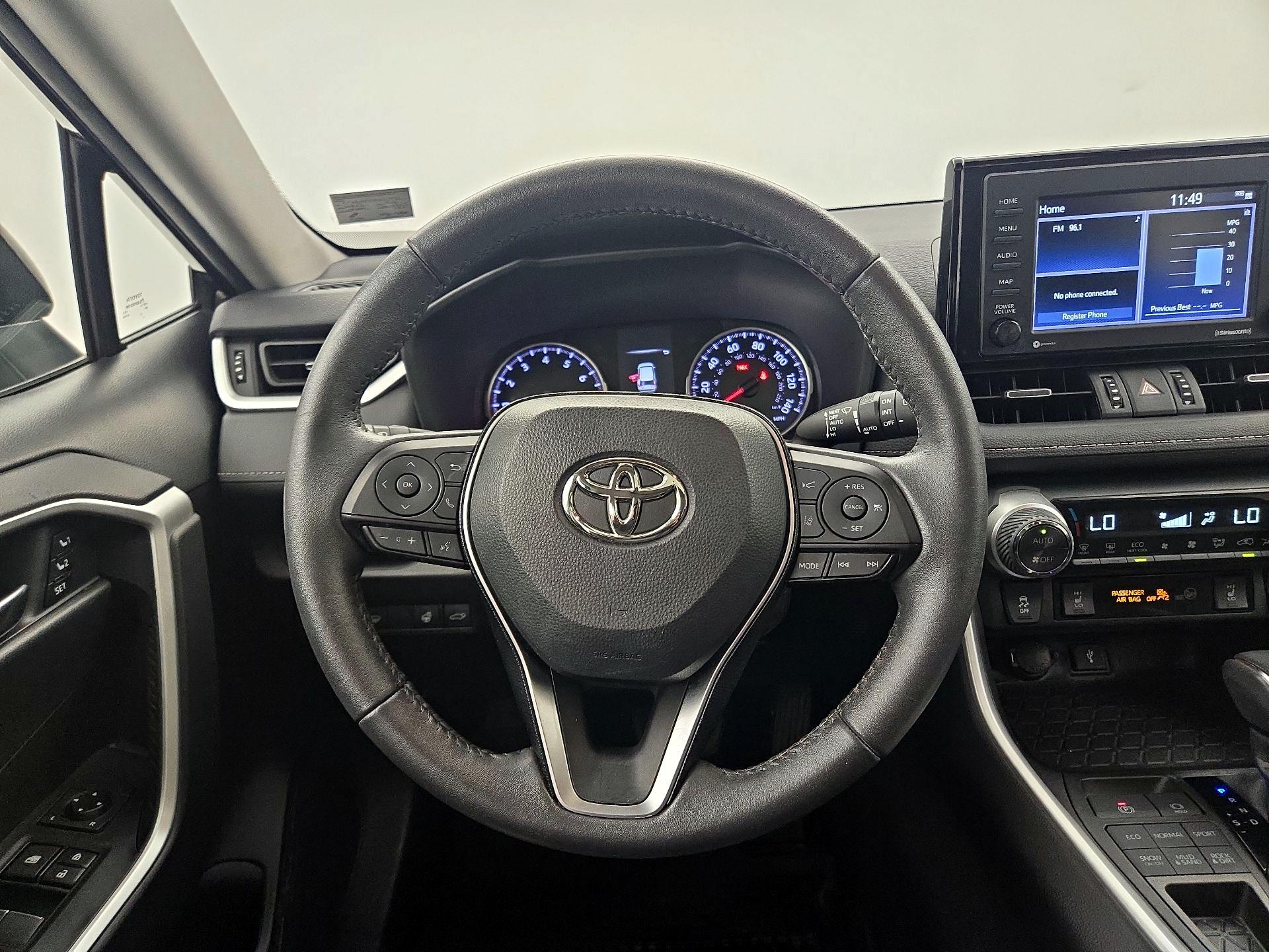 Thumbnail: 2021 Toyota RAV4 - 10