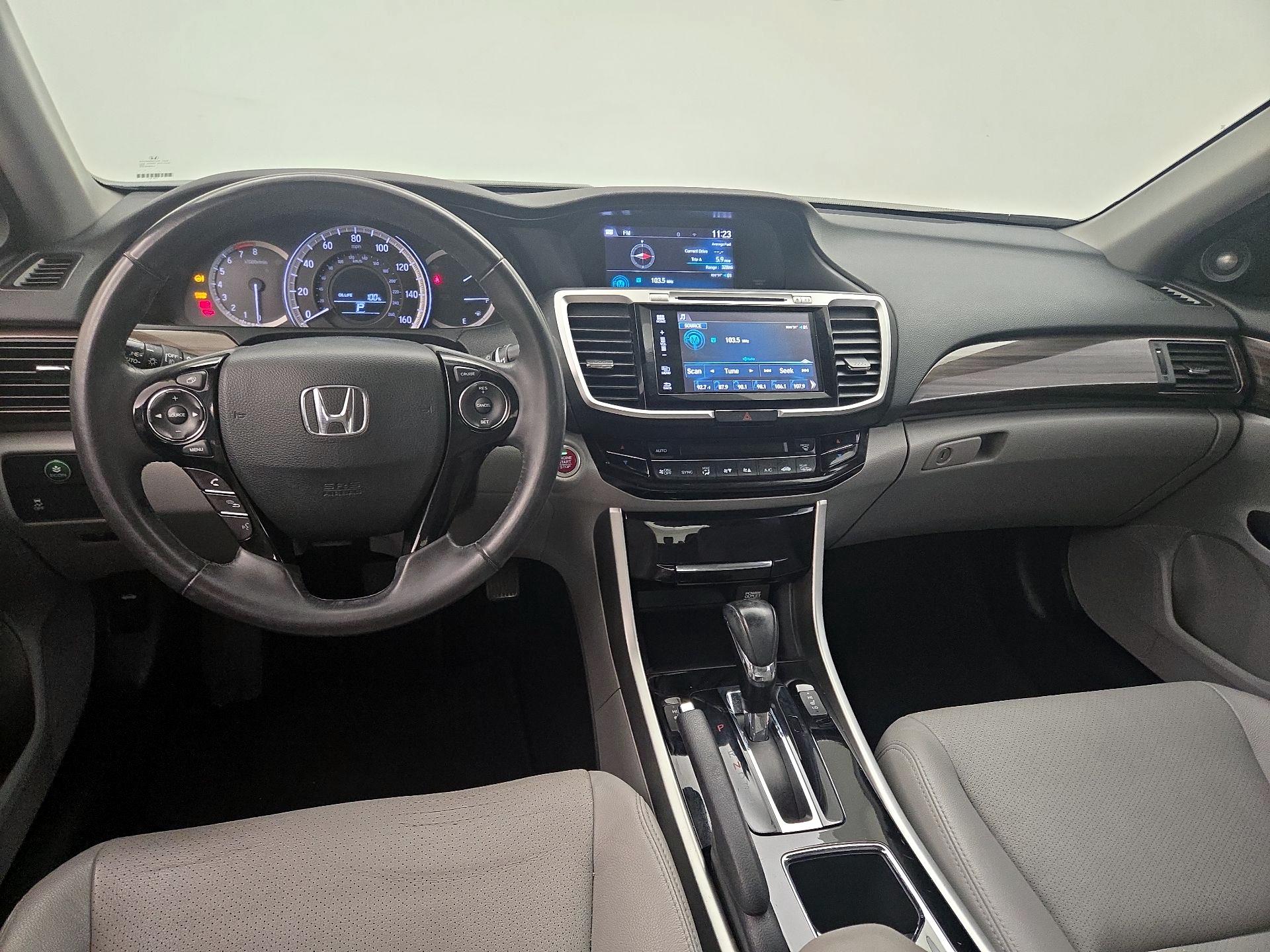 Thumbnail: 2017 Honda Accord - 9