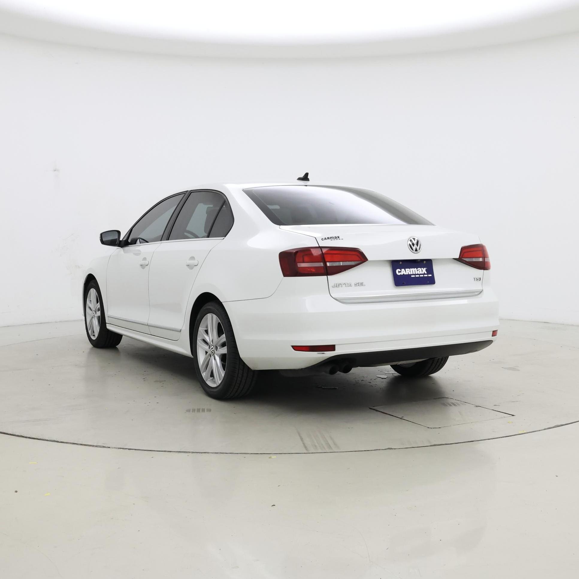 Thumbnail: 2017 Volkswagen Jetta - 2