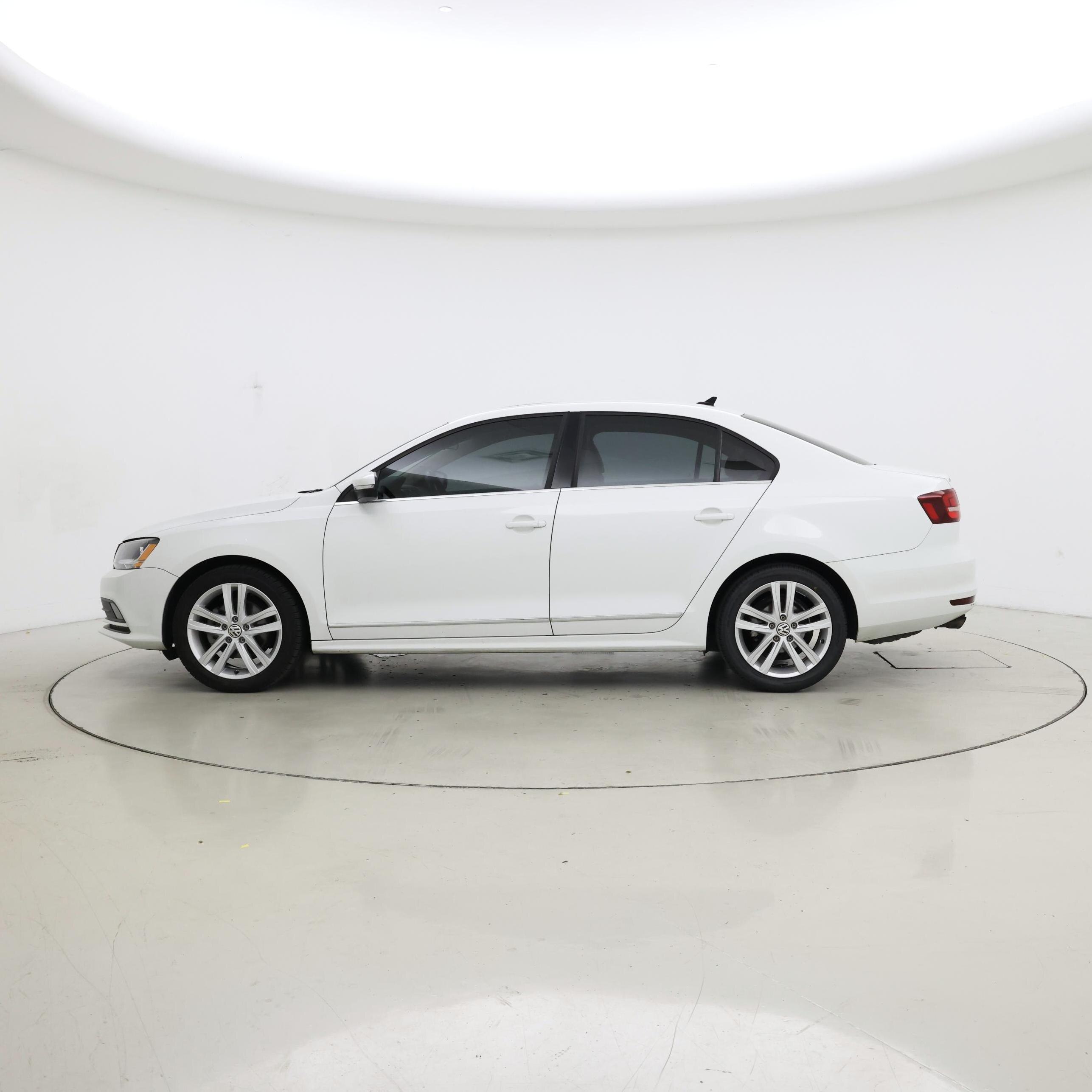 Thumbnail: 2017 Volkswagen Jetta - 3