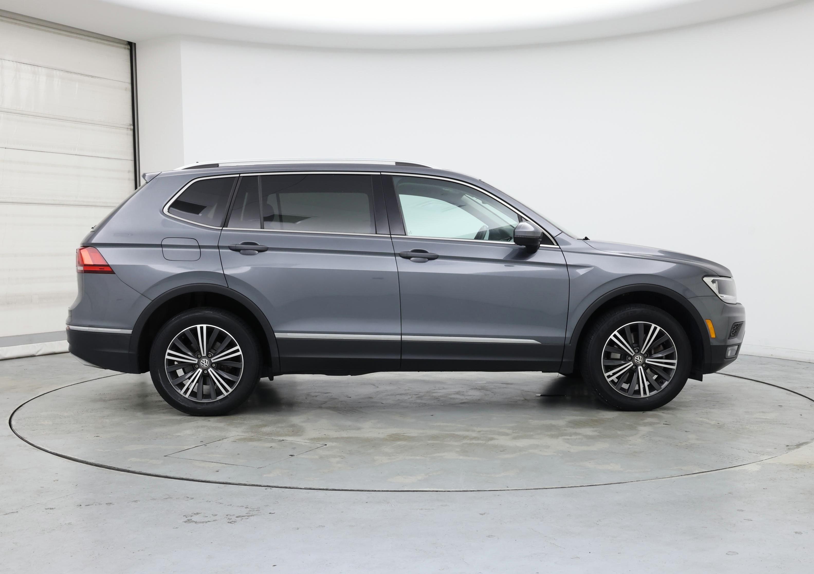 Thumbnail: 2019 Volkswagen Tiguan - 7