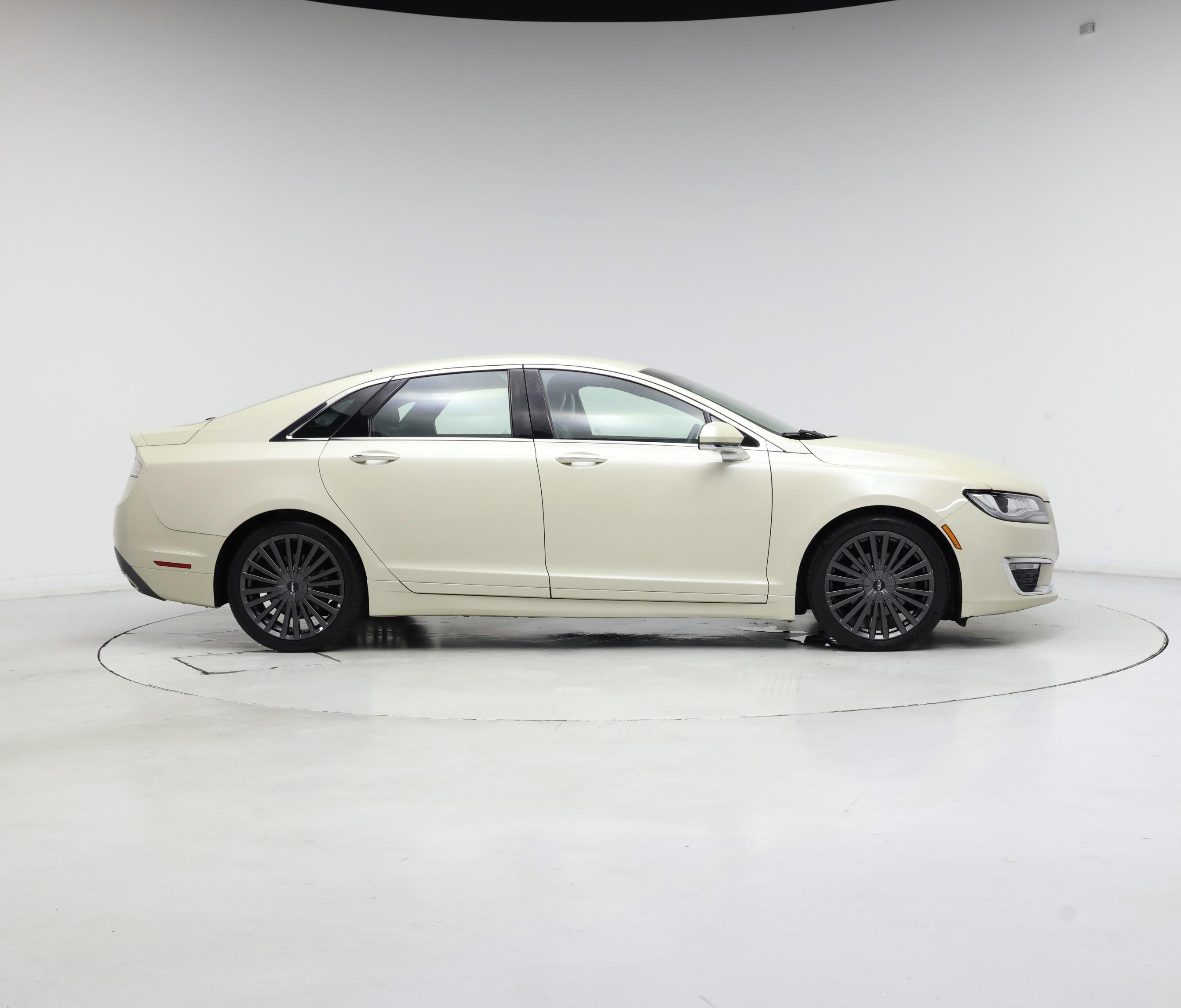 Thumbnail: 2018 Lincoln MKZ - 7