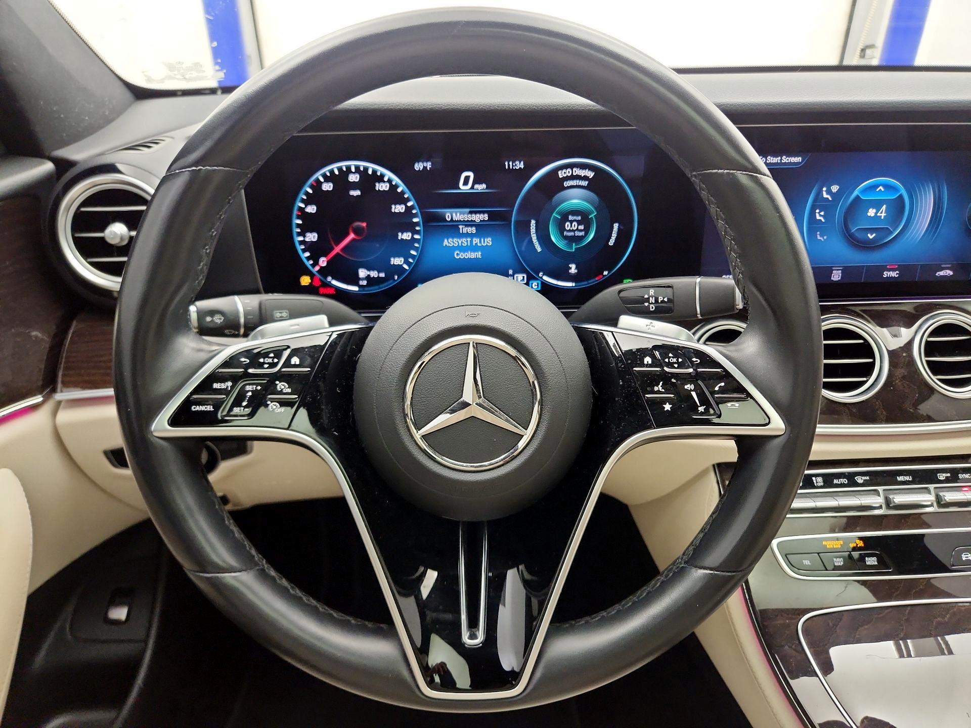 Thumbnail: 2022 Mercedes-Benz E-Class - 10