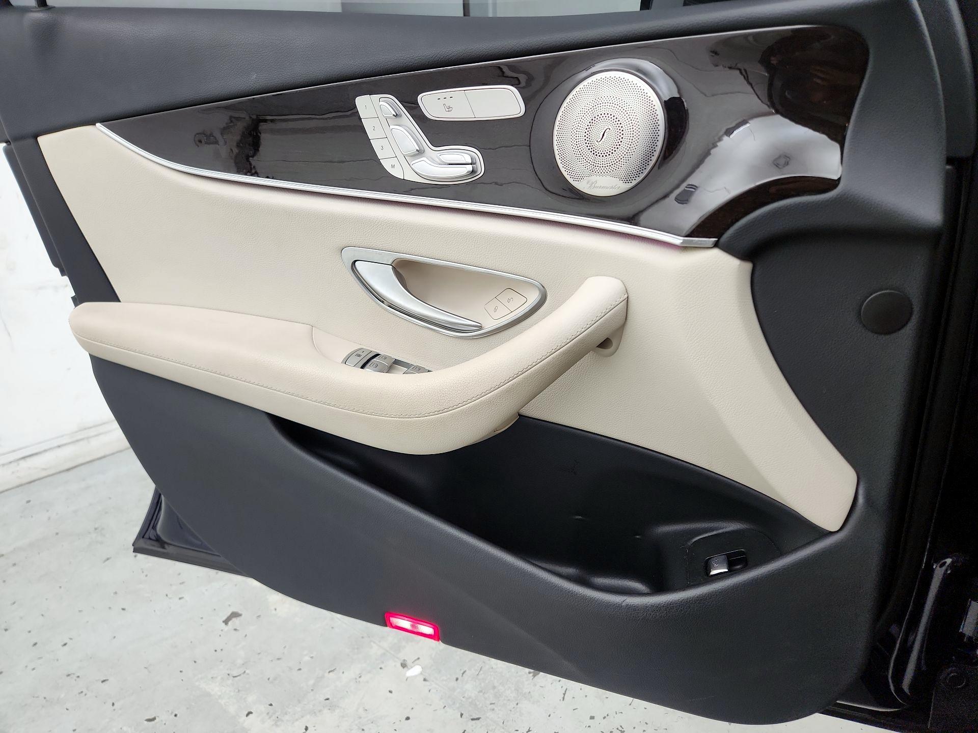 Thumbnail: 2022 Mercedes-Benz E-Class - 12