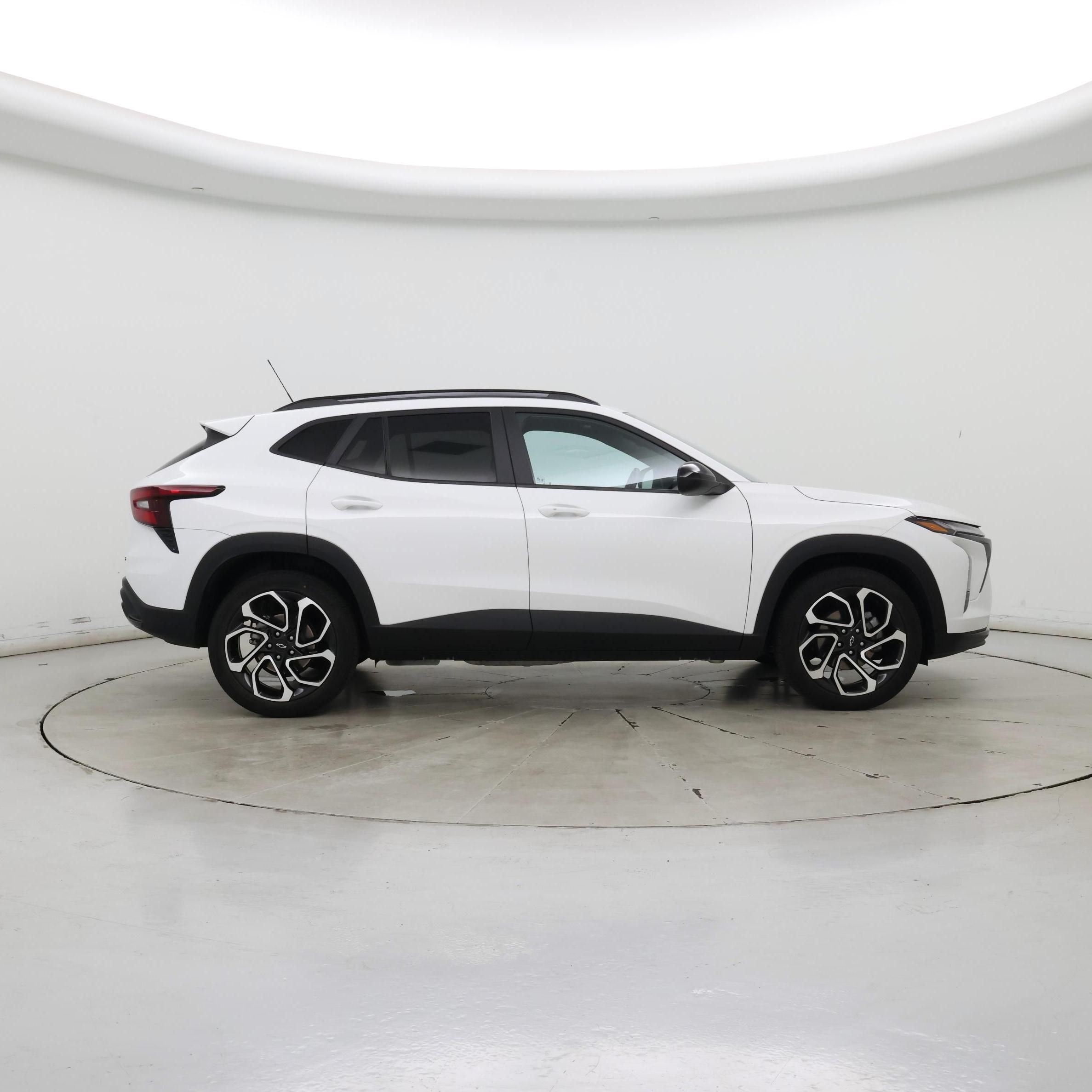 Thumbnail: 2024 Chevrolet Trax - 7