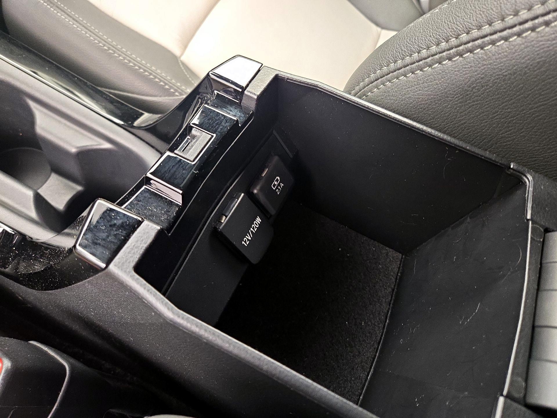 Thumbnail: 2019 Toyota Corolla - 18