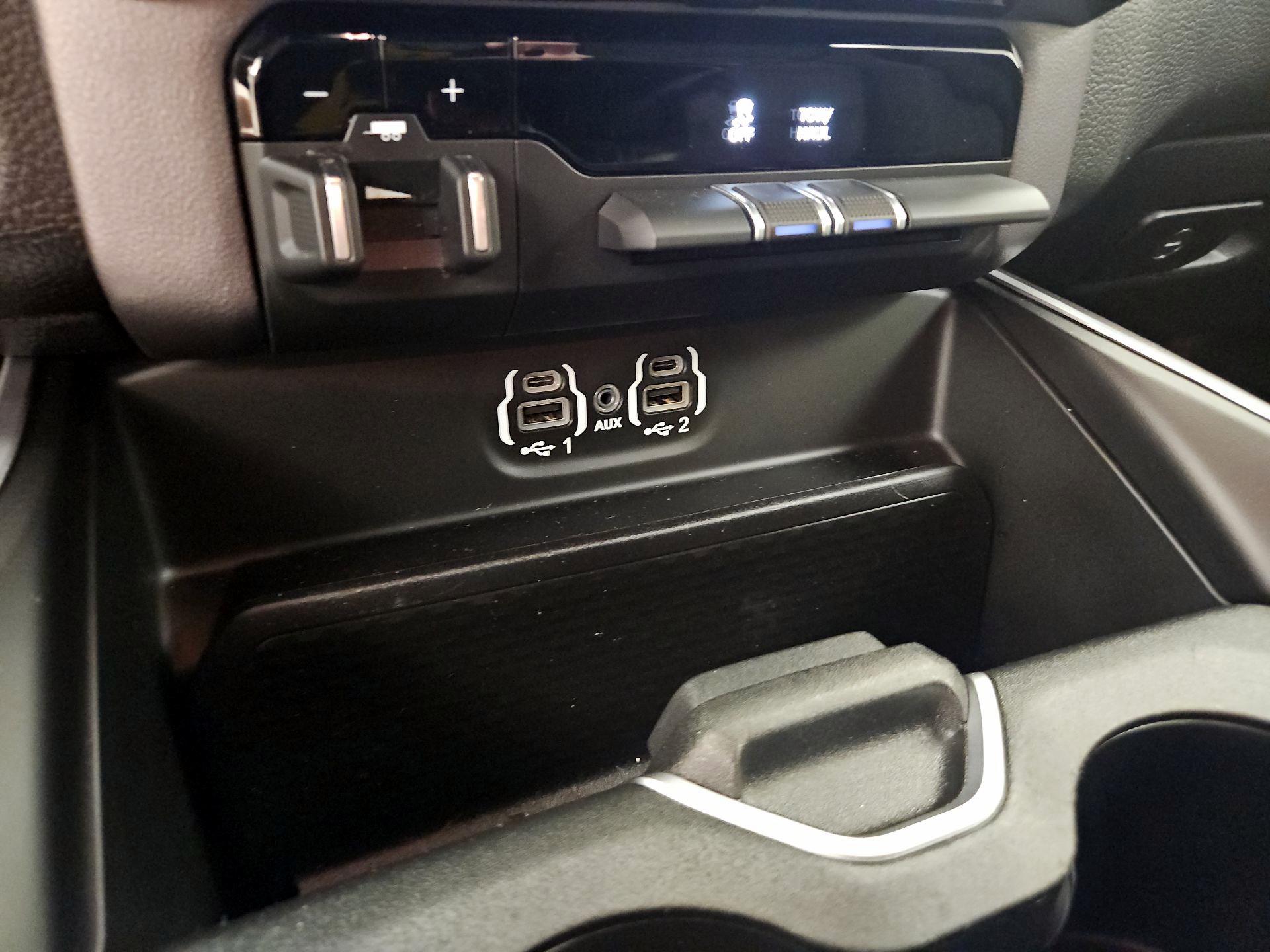 Thumbnail: 2021 RAM 1500 - 18