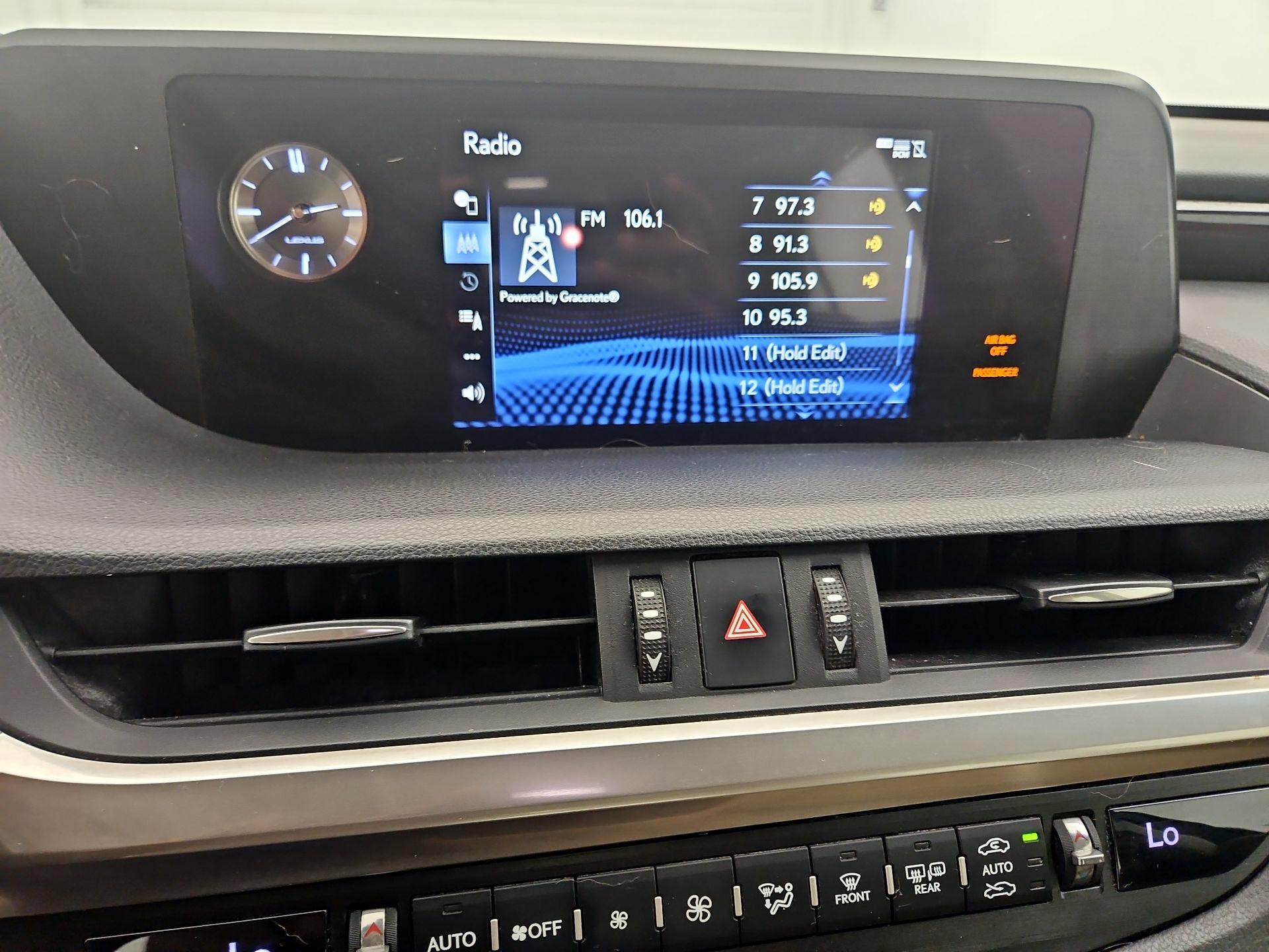 Thumbnail: 2020 Lexus ES - 15