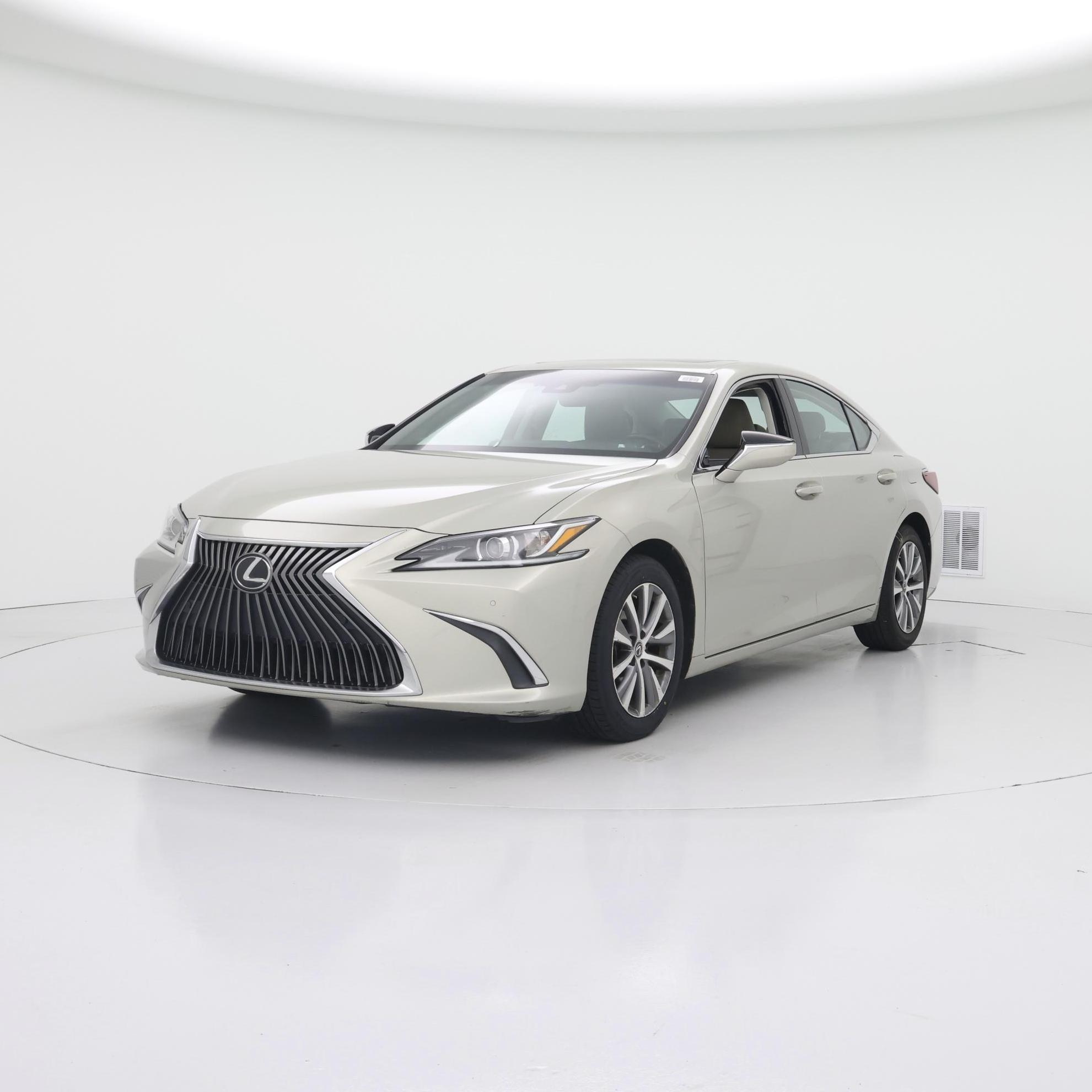 Thumbnail: 2020 Lexus ES - 4