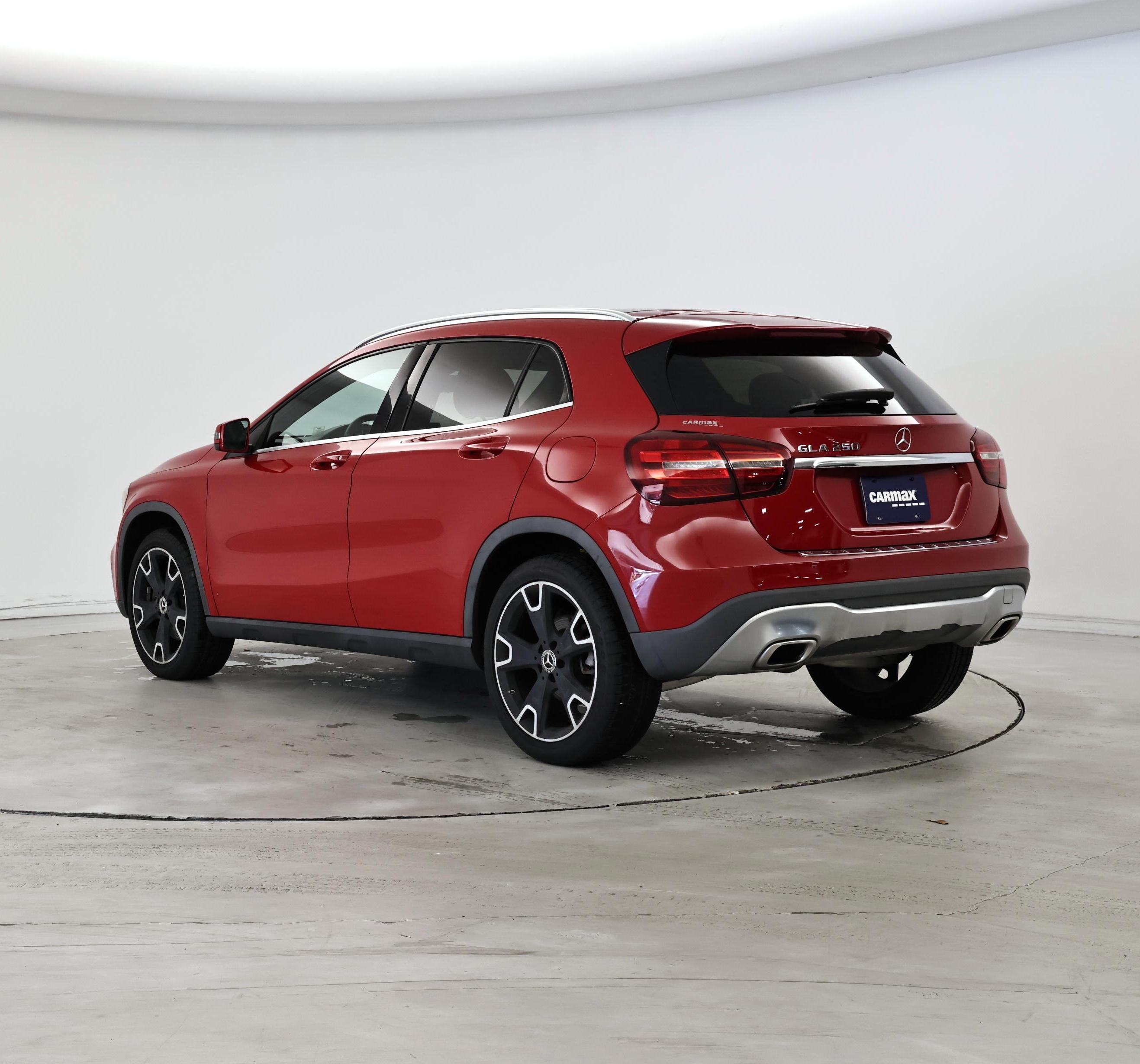 Thumbnail: 2019 Mercedes-Benz GLA - 2