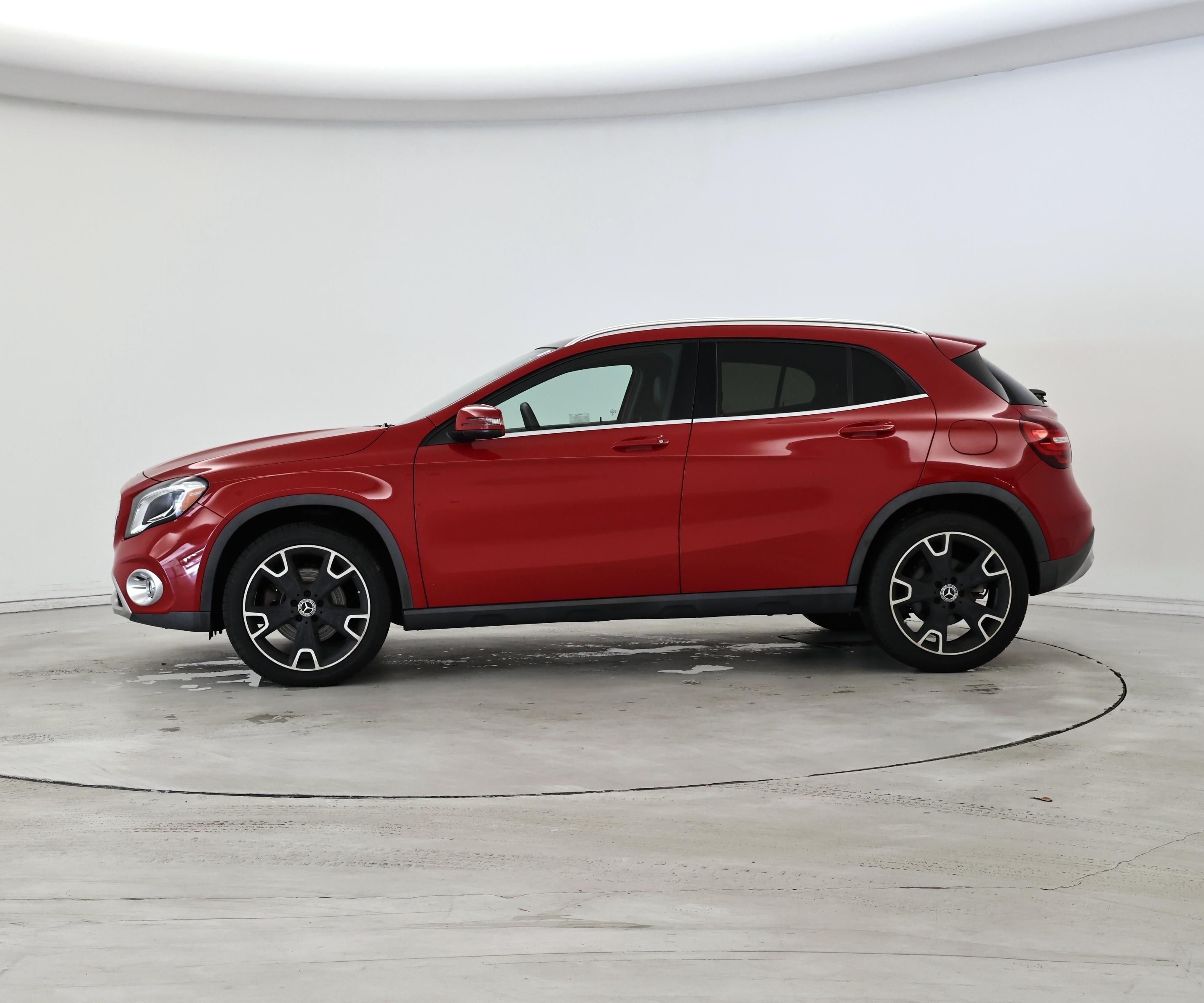 Thumbnail: 2019 Mercedes-Benz GLA - 3
