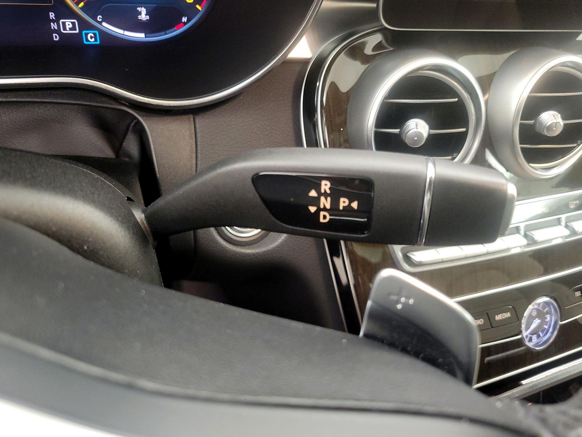 Thumbnail: 2020 Mercedes-Benz C-Class - 15