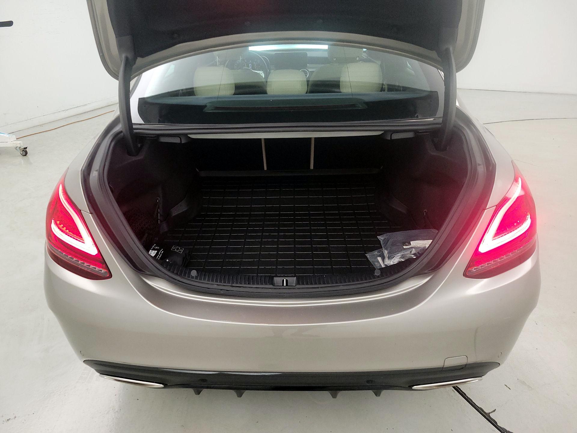 Thumbnail: 2020 Mercedes-Benz C-Class - 19